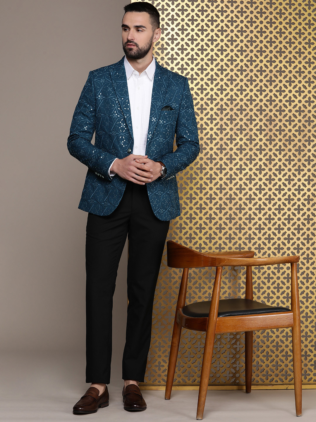

House of Pataudi Sequinned Tailored Fit Single-Breasted Blazers, Teal