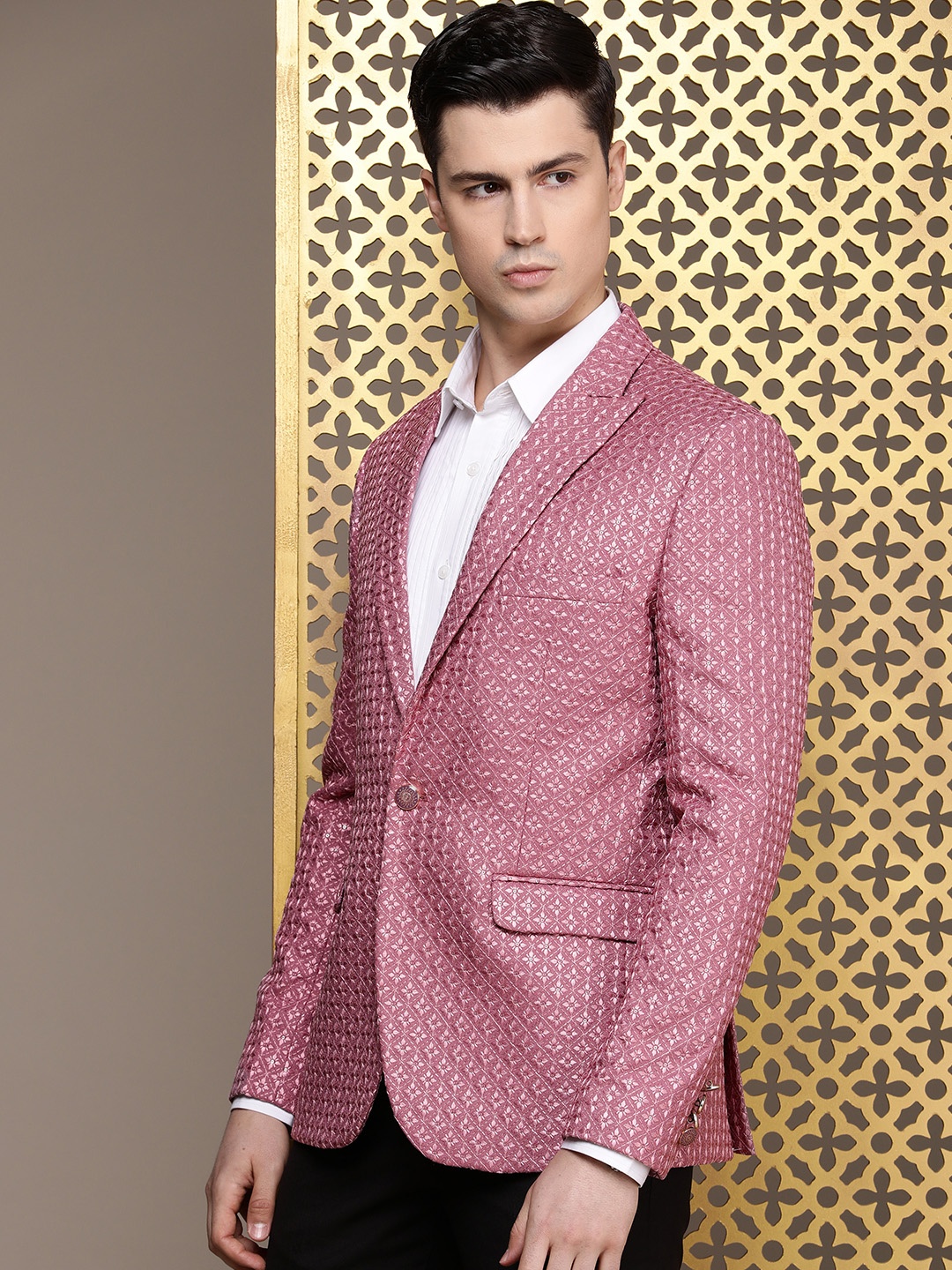 

House of Pataudi Single-Breasted Sequinned Blazers, Pink