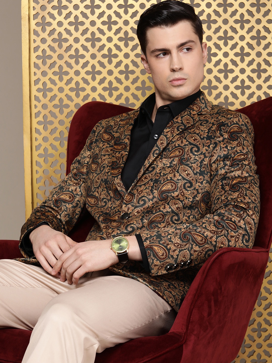 

House of Pataudi Paisley Printed Single-Breasted Velvet Blazer, Beige