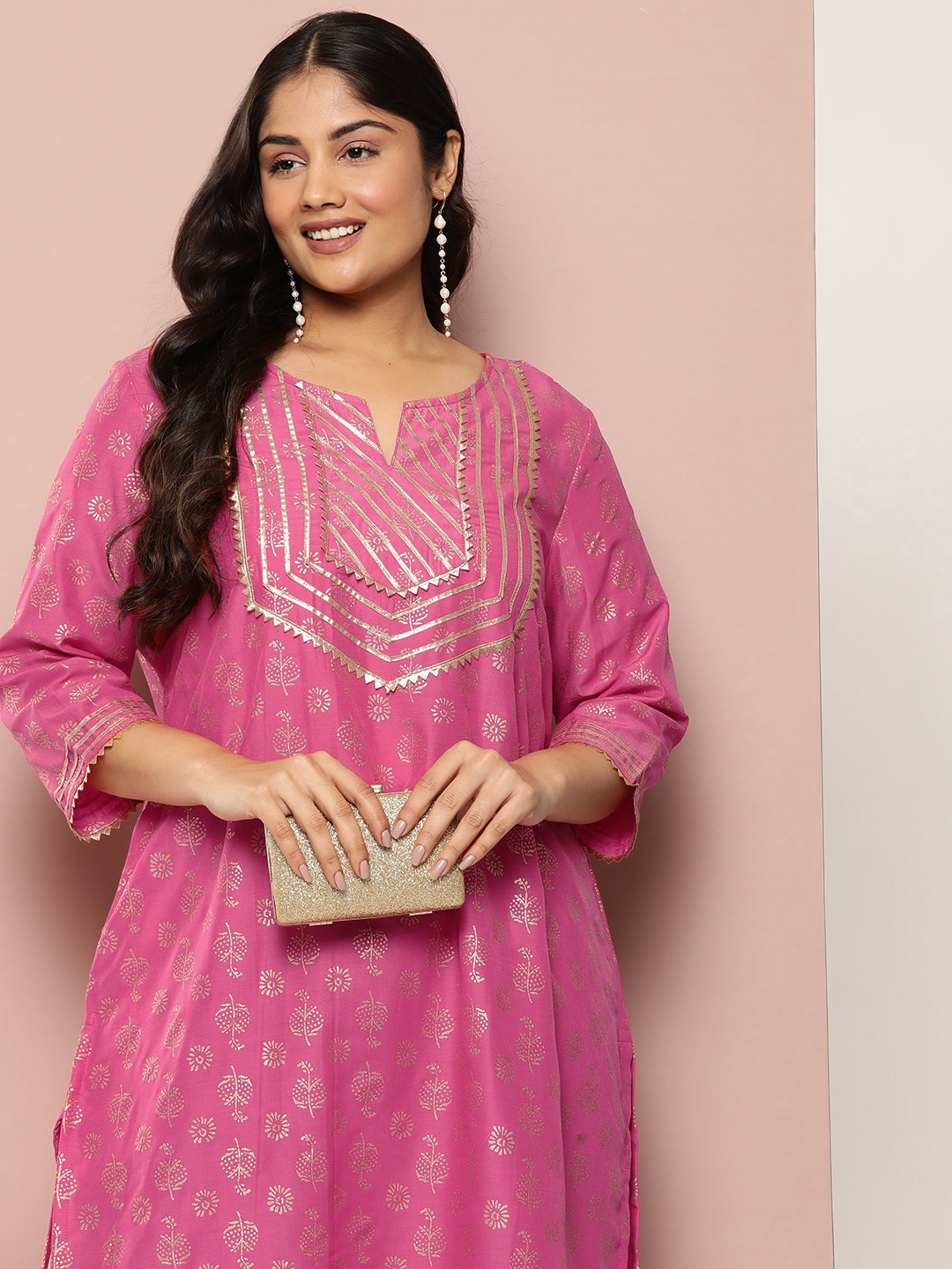 

Sztori Plus Size Block Print Gotta Patti Kurta, Pink