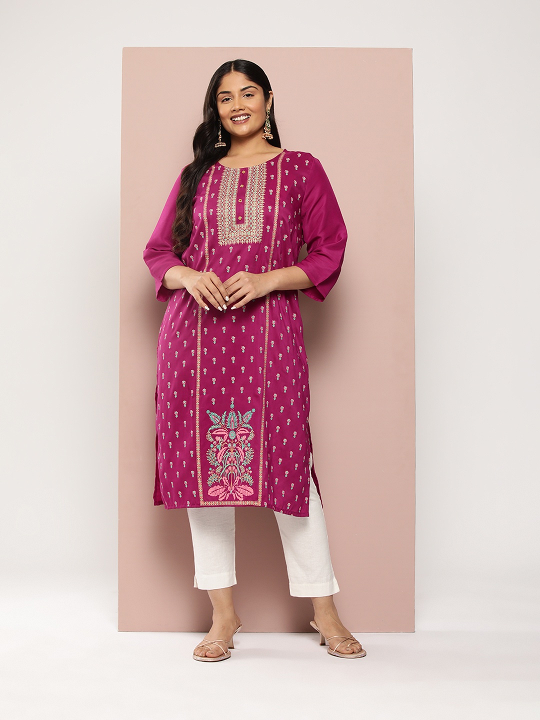 

Sztori Plus Size Ethnic Motifs Printed Kurta, Magenta
