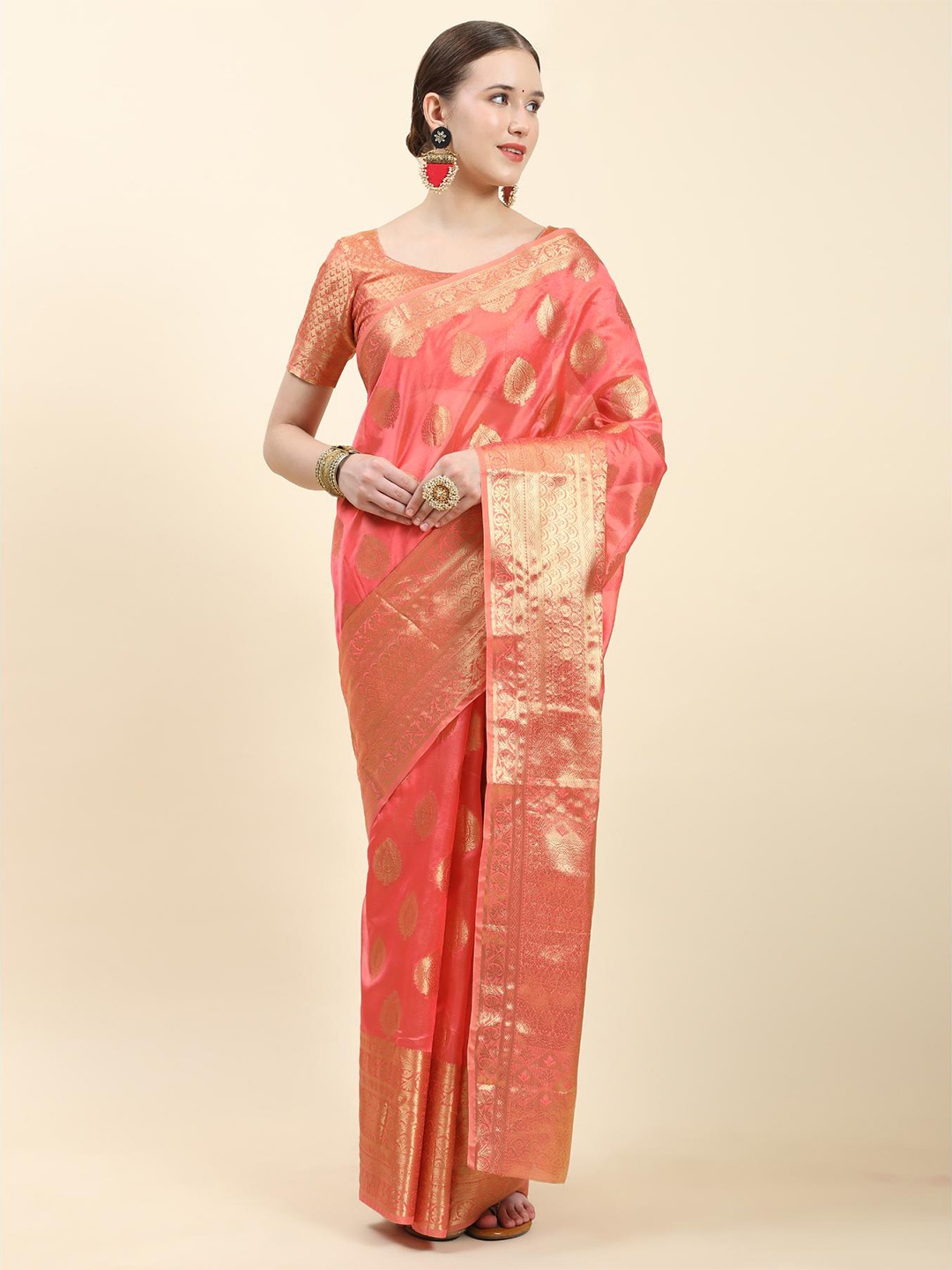 

Fospy Ethnic Motifs Woven Design Zari Organza Banarasi Saree, Pink