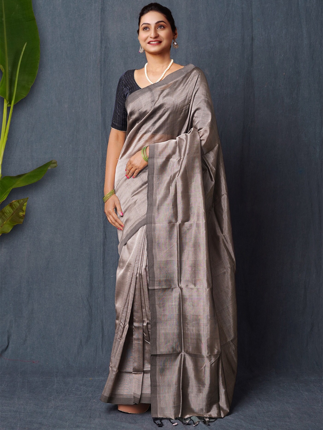 

Unnati Silks Handloom Mangalagiri Saree, Grey
