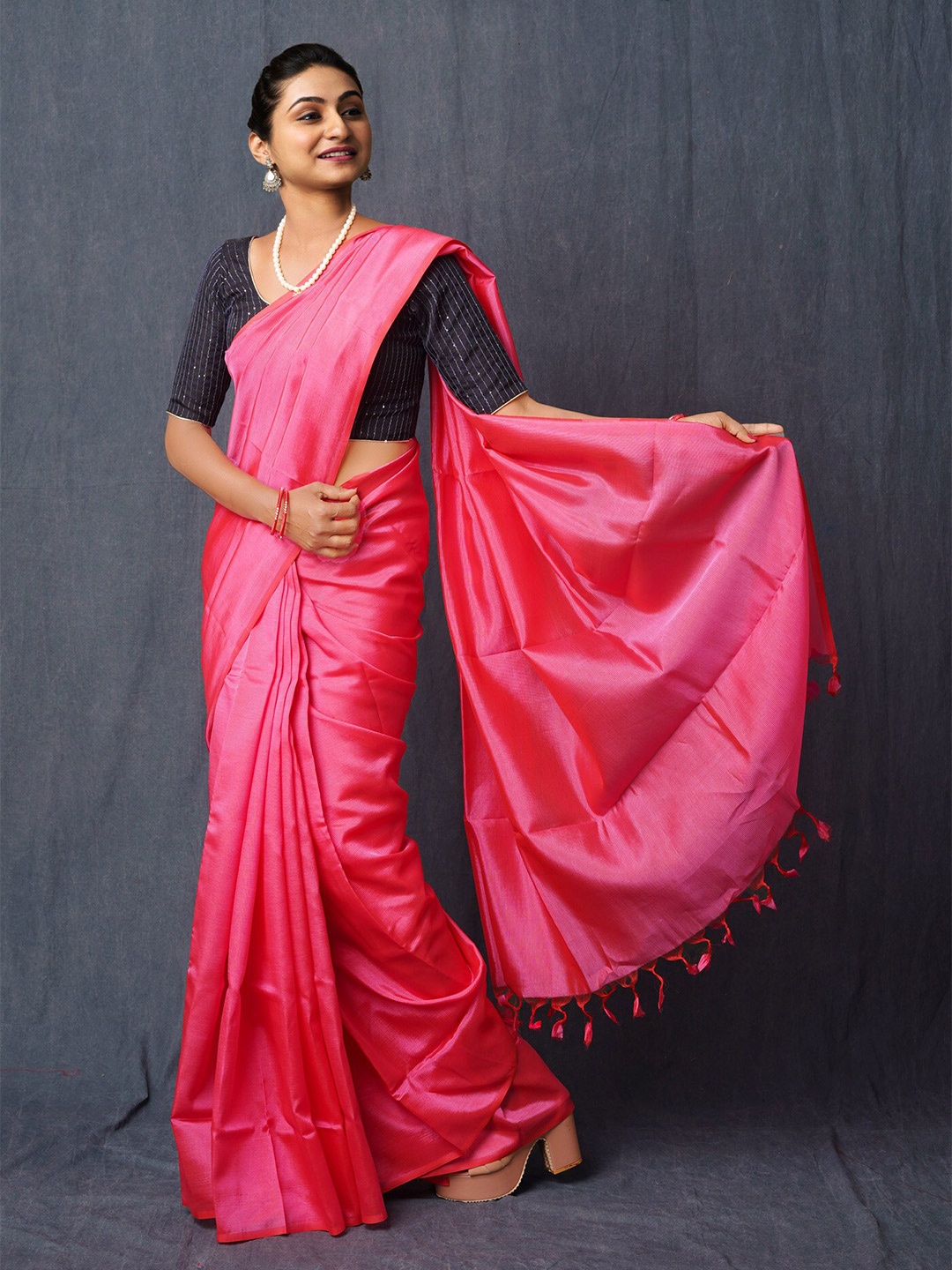 

Unnati Silks Handloom Mangalagiri Saree, Peach