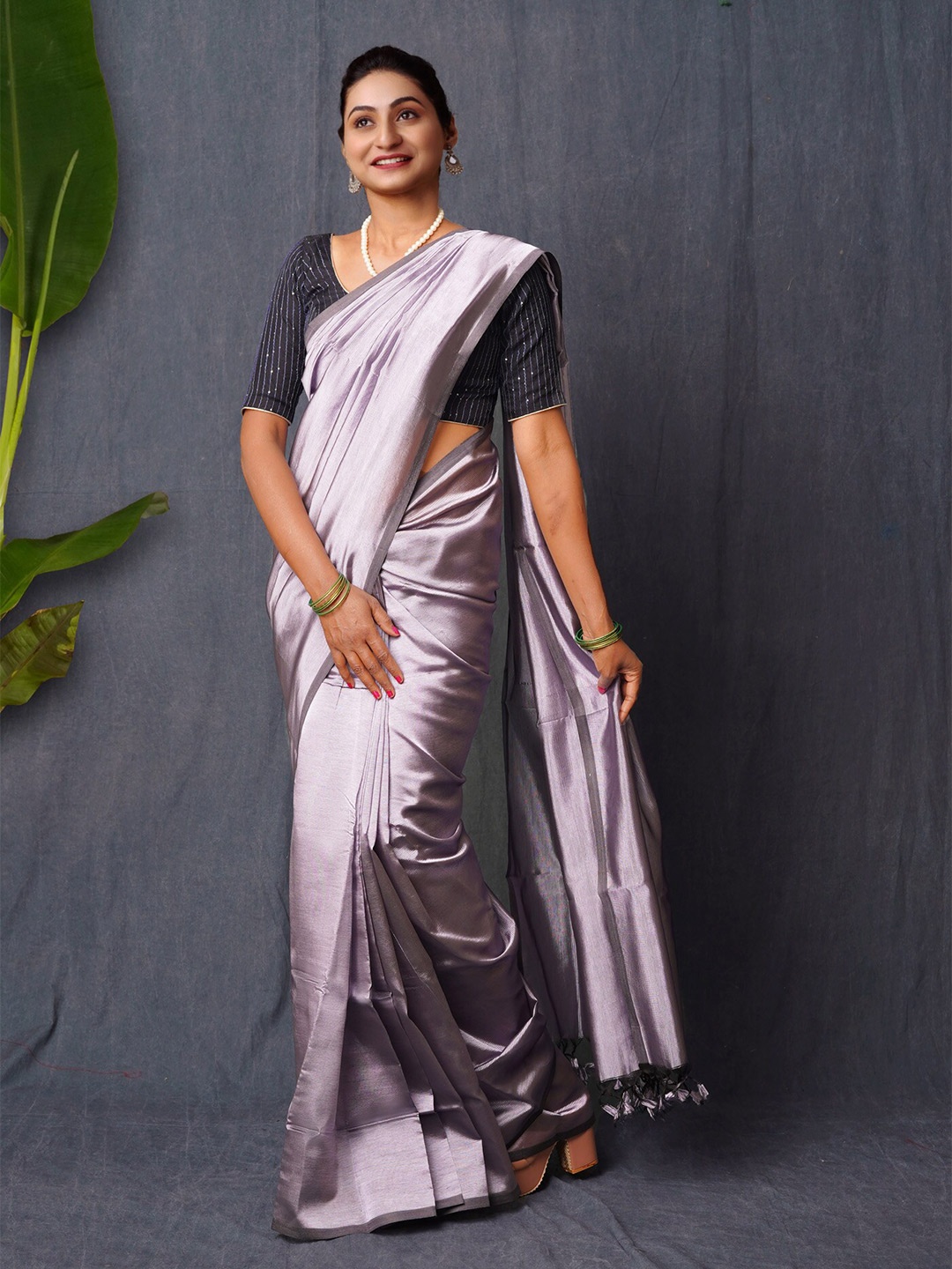 

Unnati Silks Woven Design Silk Handloom Mangalagiri Saree, Grey