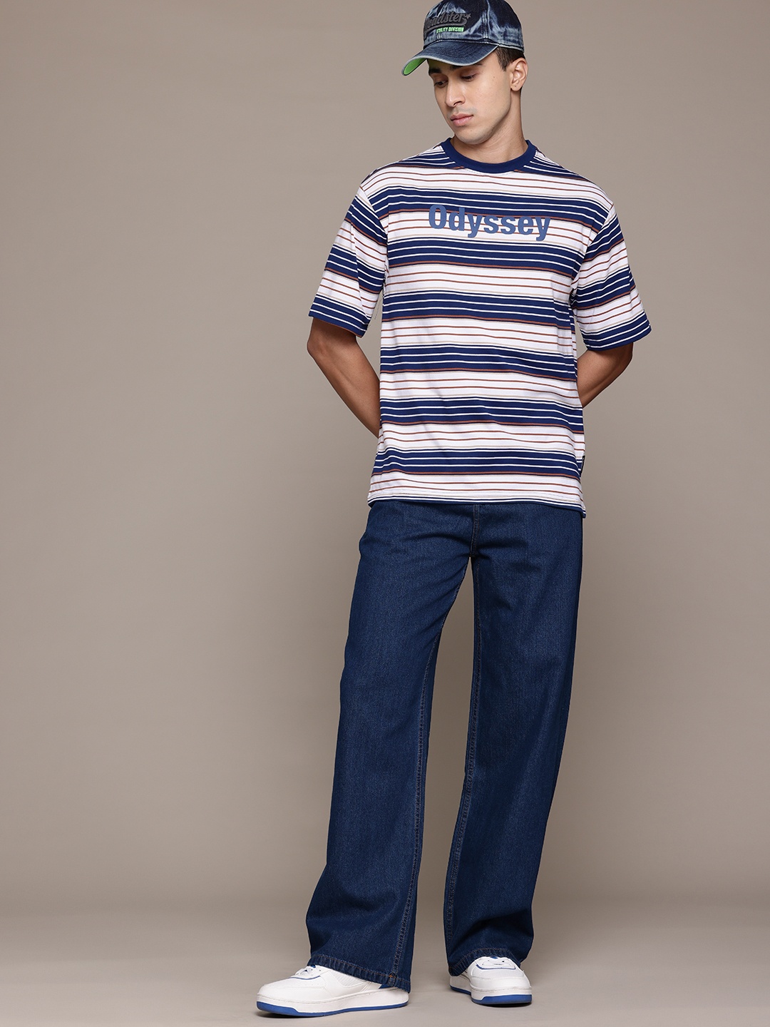 

The Roadster Lifestyle Co. Men Pure Cotton Wide Leg Stretchable Jeans, Navy blue