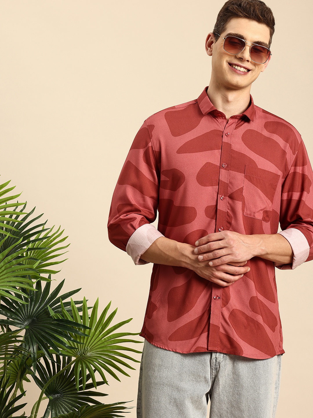

Mast & Harbour Pure Cotton Abstract Print Cutaway Collar Casual Shirt, Maroon