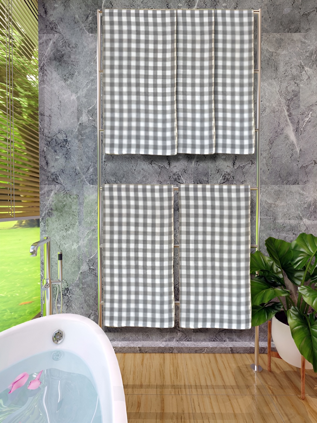 

Athom Living Grey & White 5 Pieces Checked Cotton Bath Towels