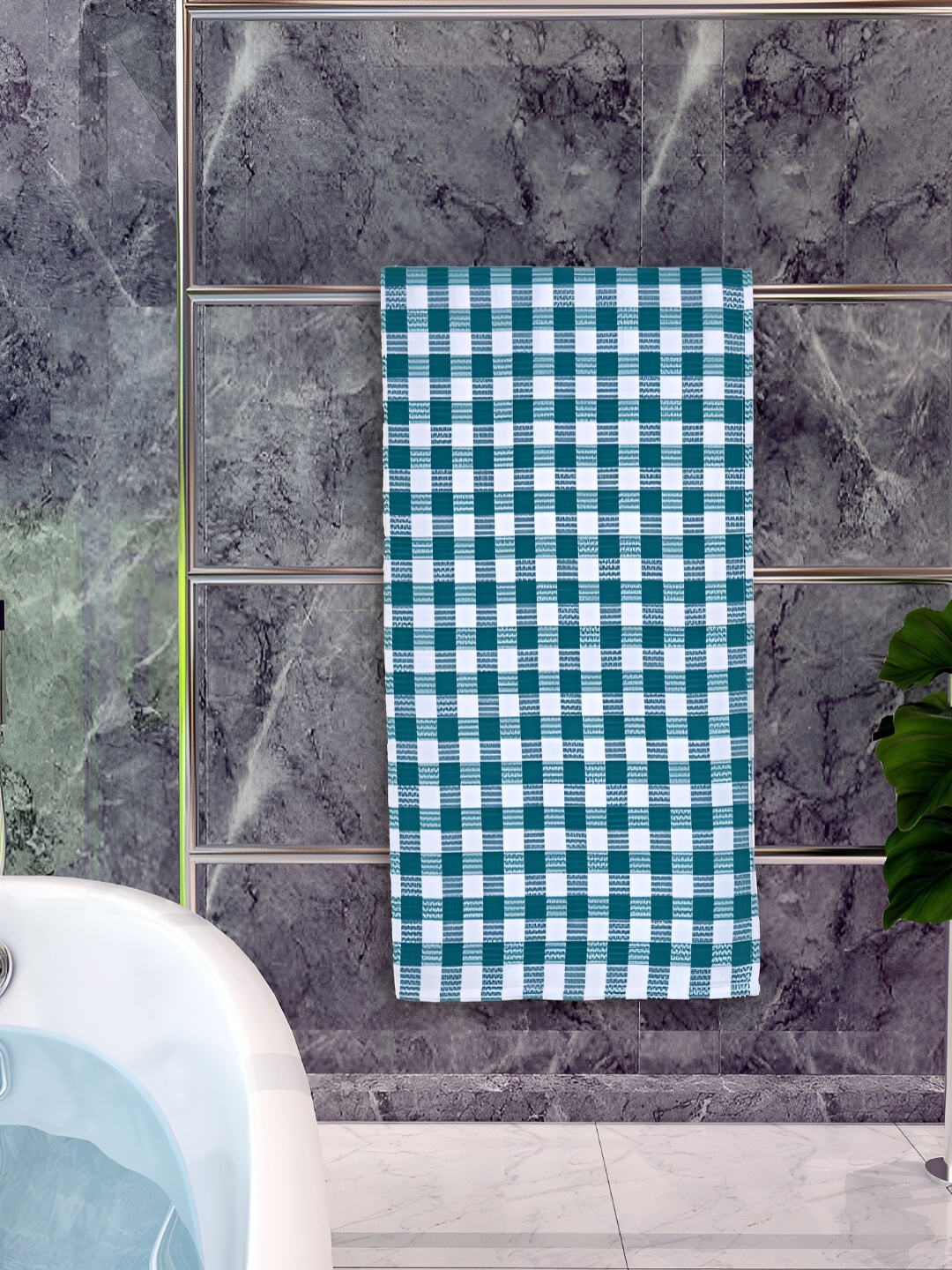 

Athom Living Green & White Checked Cotton 150 GSM Bath Towel