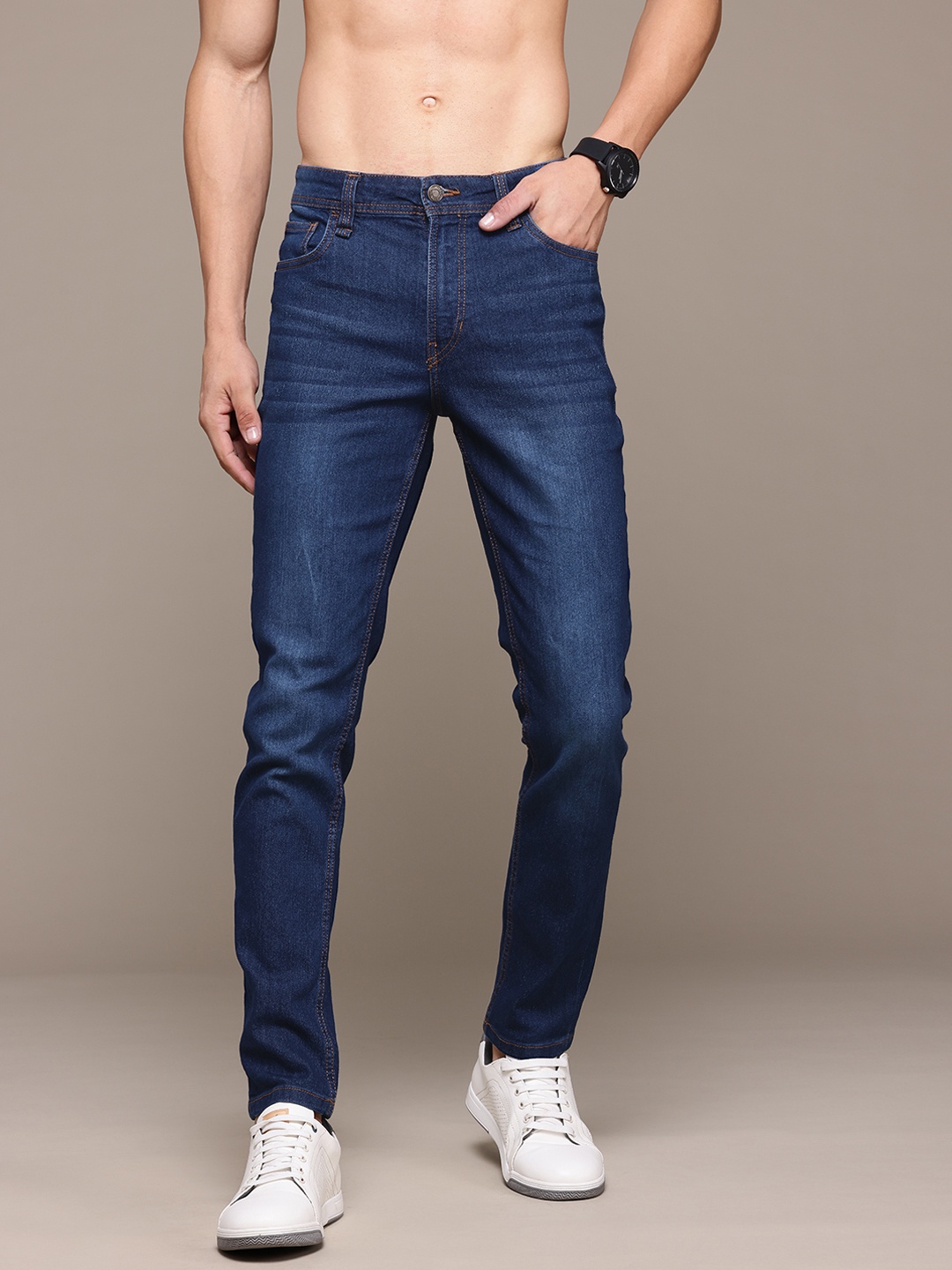 

The Roadster Lifestyle Co. Men Stretchable Tapered Fit Jeans, Navy blue