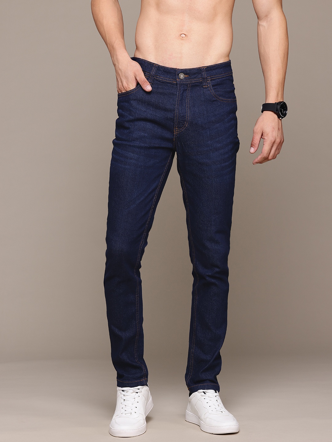 

The Roadster Lifestyle Co. Men Stretchable Tapered Fit Jeans, Navy blue