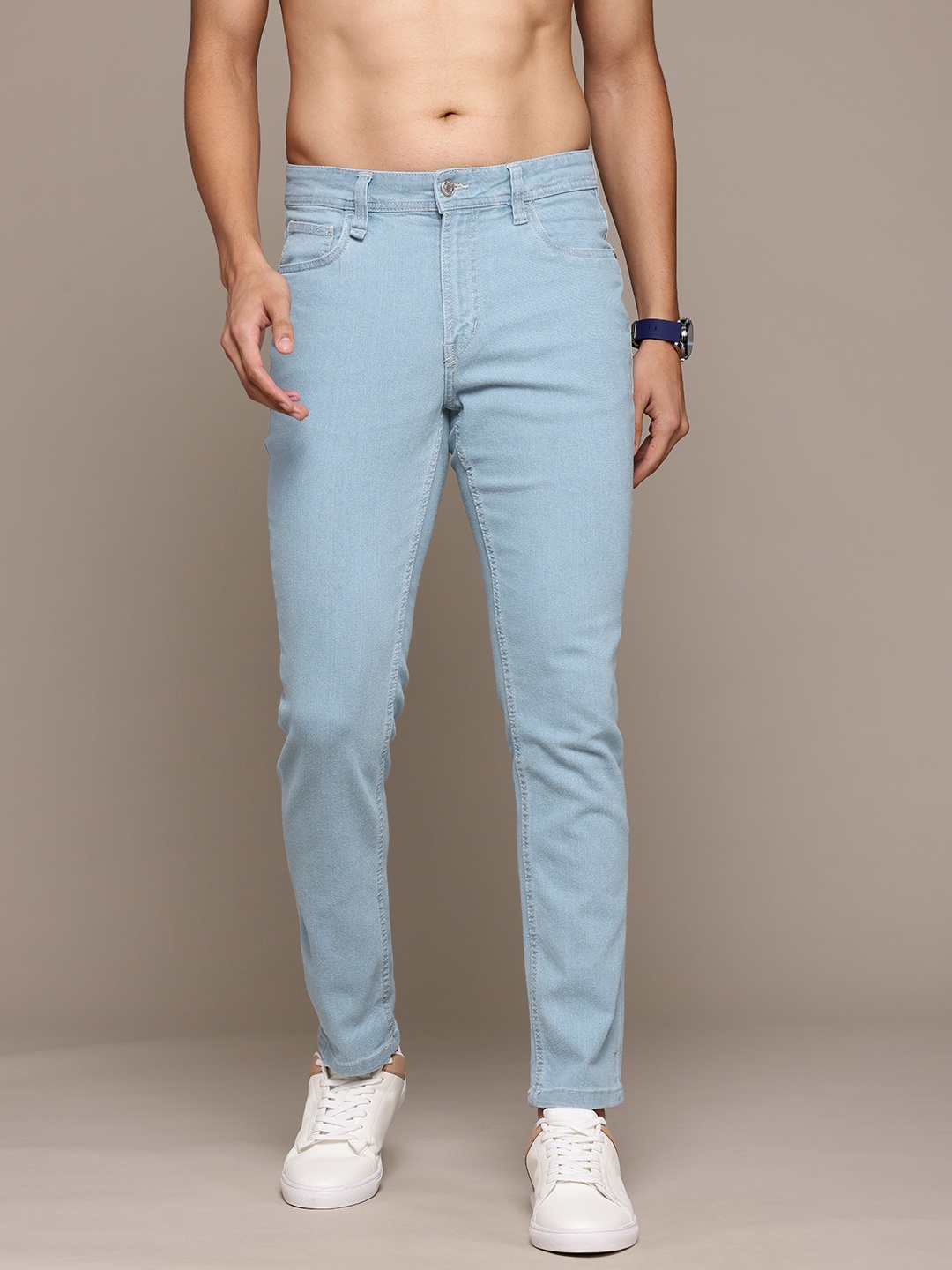 

The Roadster Lifestyle Co. Men Stretchable Tapered Fit Jeans, Blue
