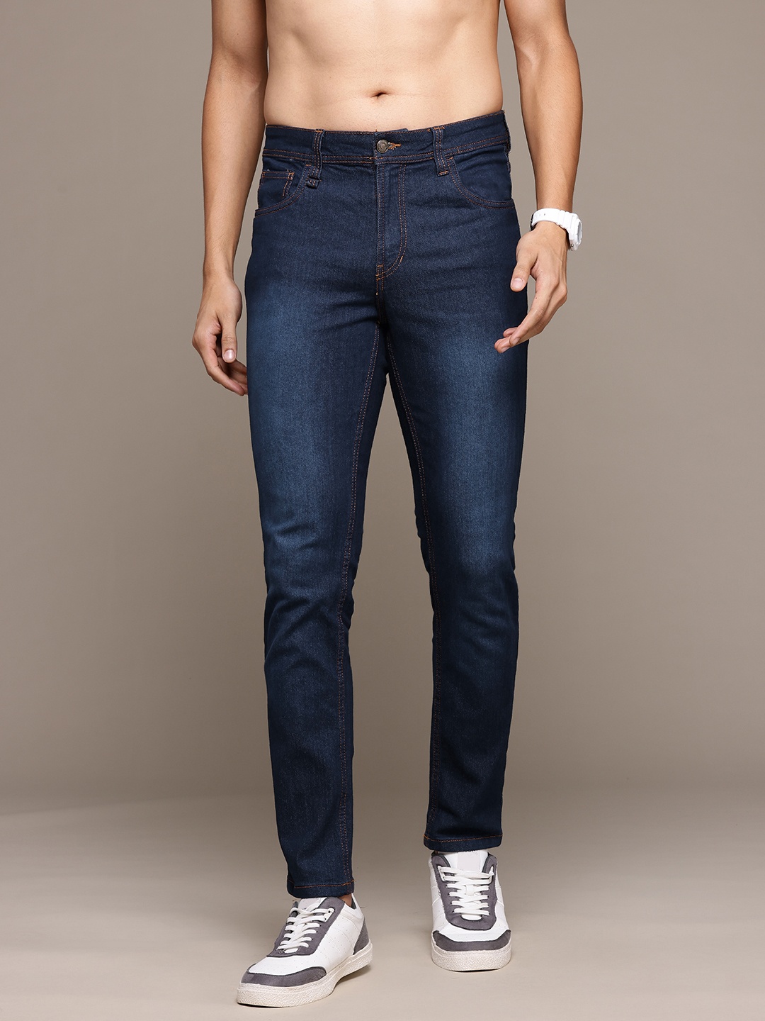 

The Roadster Lifestyle Co. Men Slim Fit Jeans, Blue