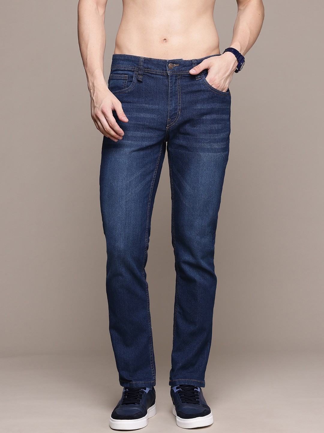 

The Roadster Lifestyle Co. Men Slim Fit Jeans, Navy blue