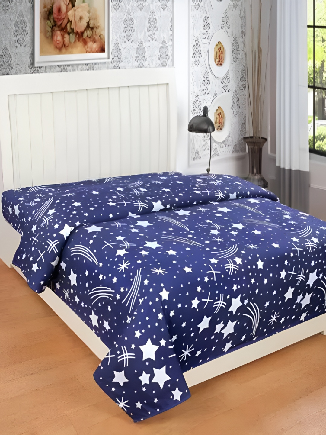 

Supreme Home Collective Blue & White Floral Printed 144 TC Queen Bedsheet