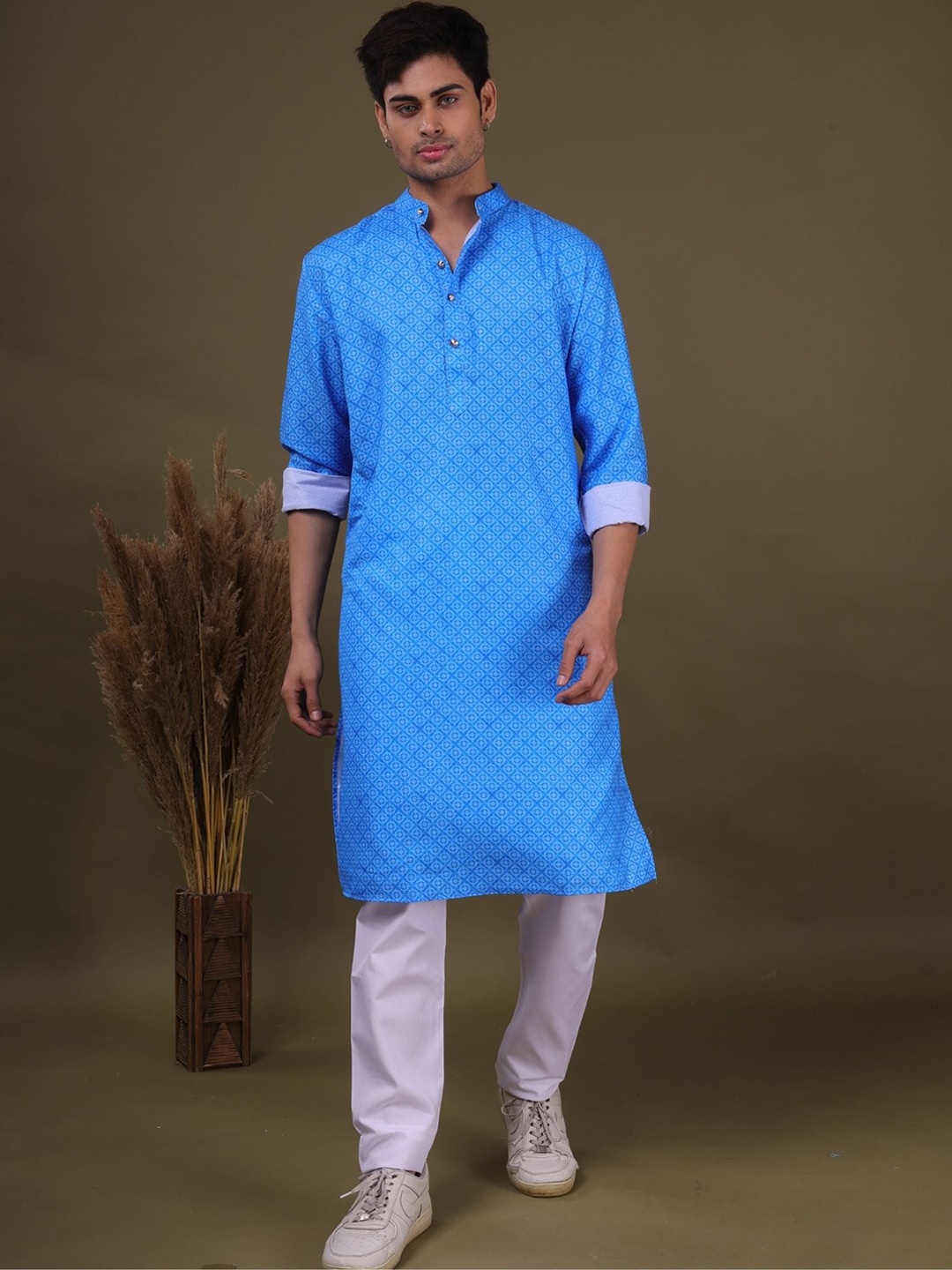 

SHIWAM ETHNIX Jodhpur Collection Geometric Printed Straight Kurta, Blue