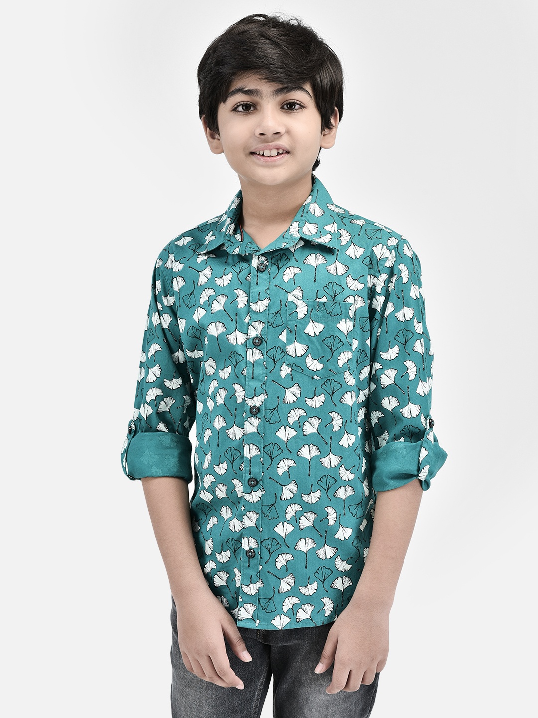 

Crimsoune Club Boys Classic Slim Fit Floral Printed Pure Cotton Casual Shirt, Green
