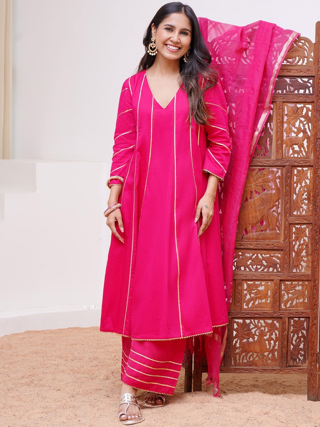 

NERO V-Neck Gotta Patti Anarkali Kurta With Palazzos, Pink