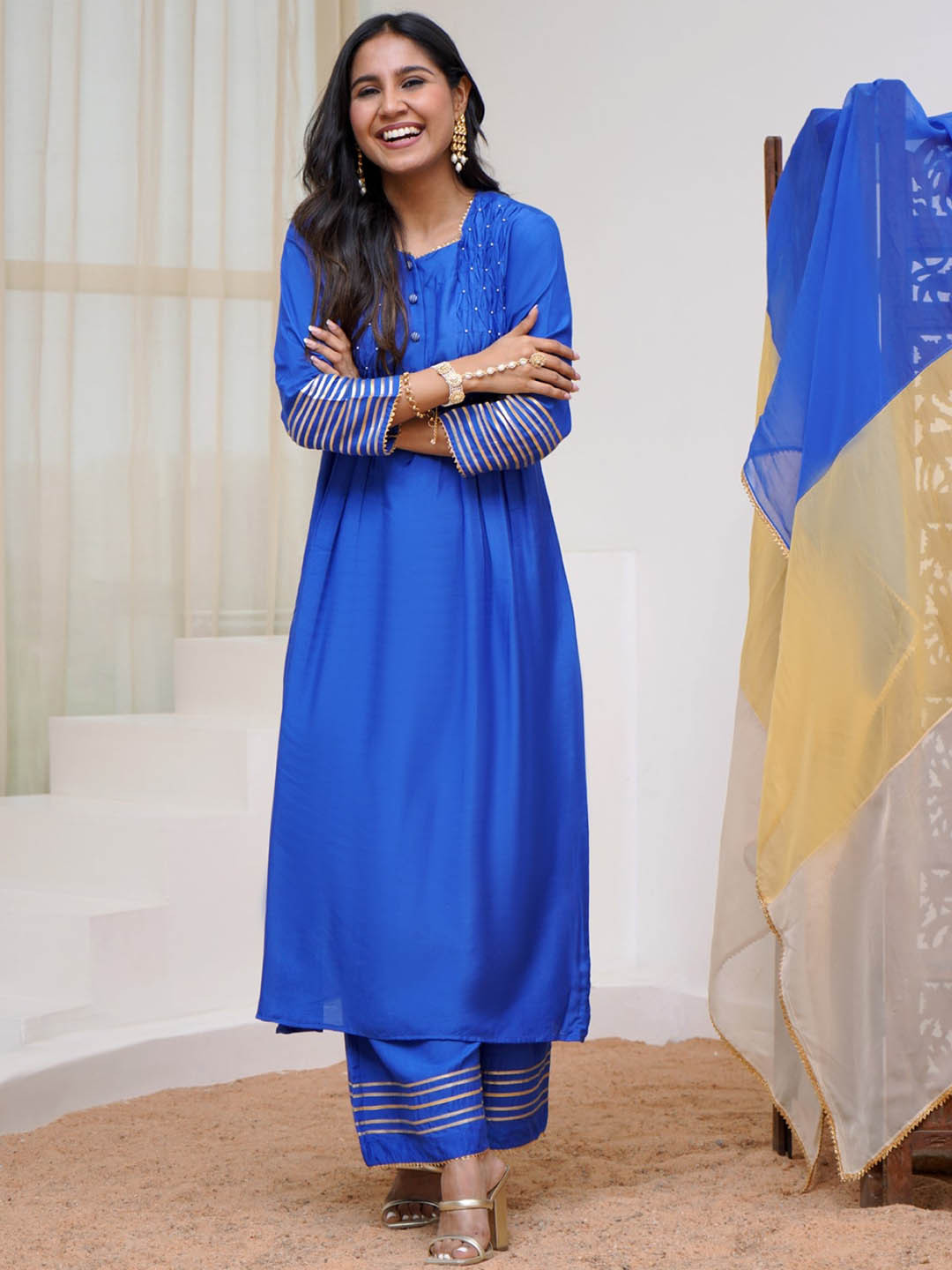 

NERO Round Neck Three Quarter Sleeves Empire Kurta with Palazzos, Blue