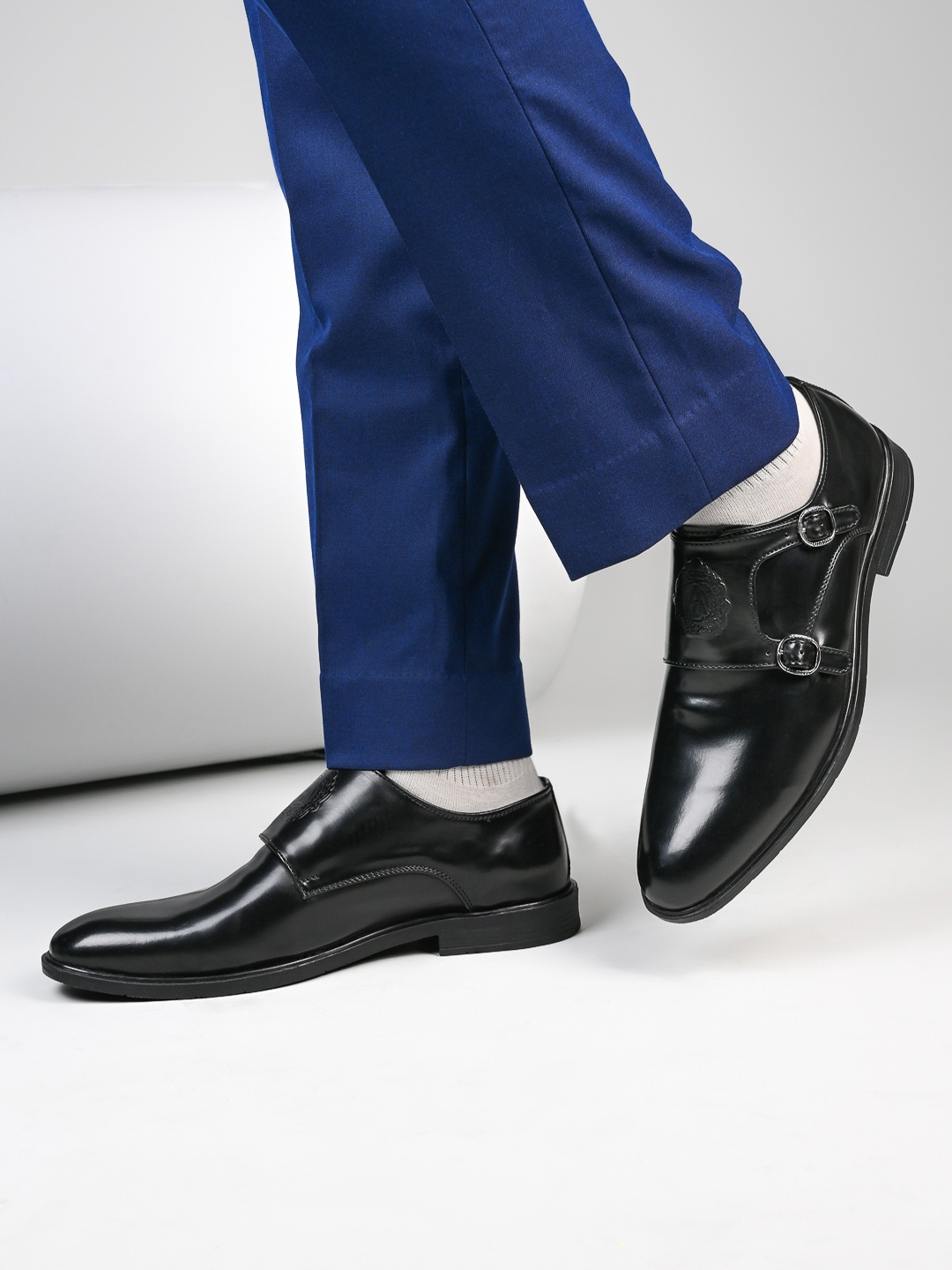 

Alberto Torresi Men Black Formal Shoes