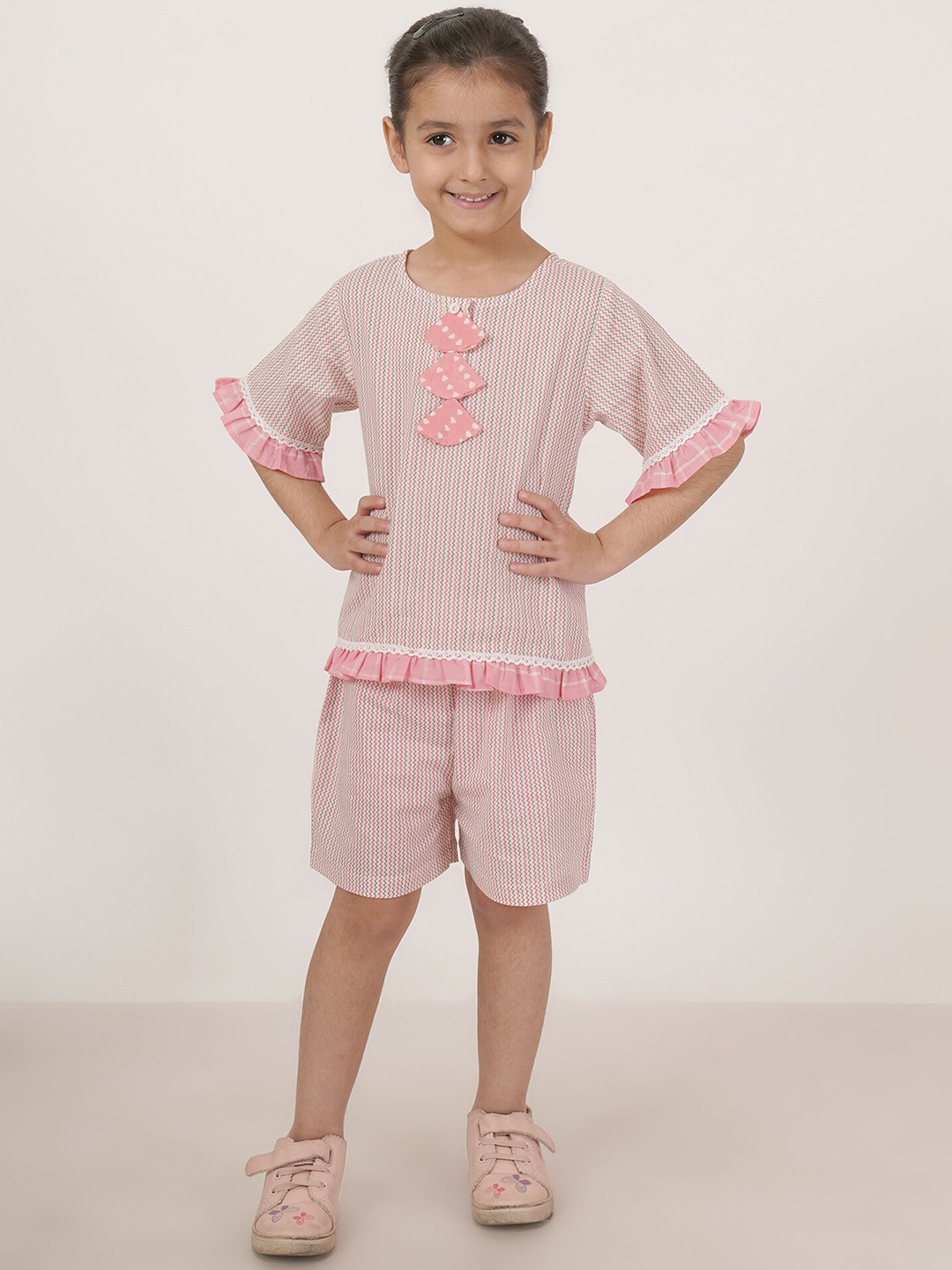 

Fabric Fitoor Girls Printed Pure Cotton Top & Shorts, Pink