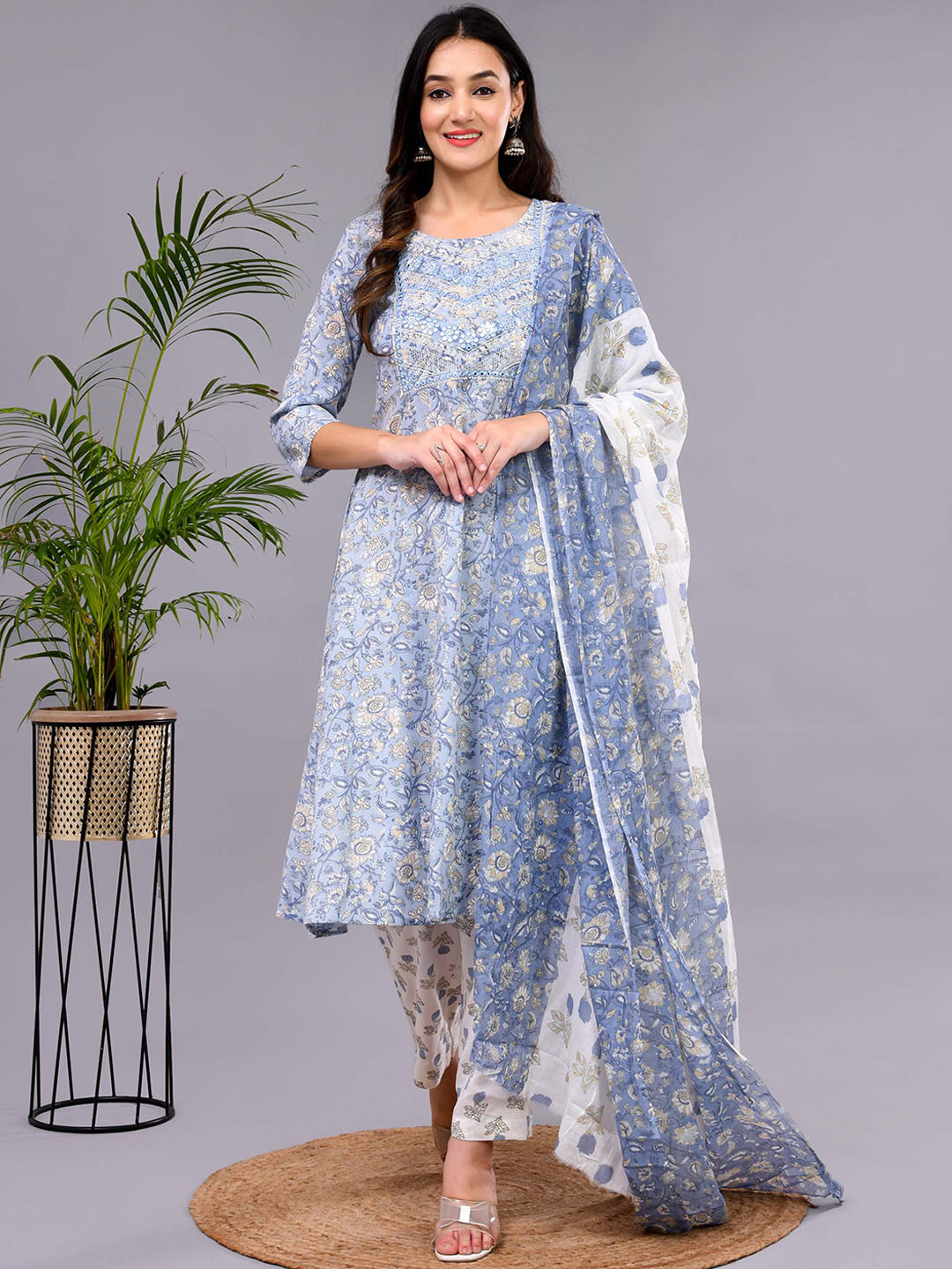 

Aspriya Floral Printed Round Neck Three-Quarter Sleeves Kurta with Trousers & With Dupatta, White