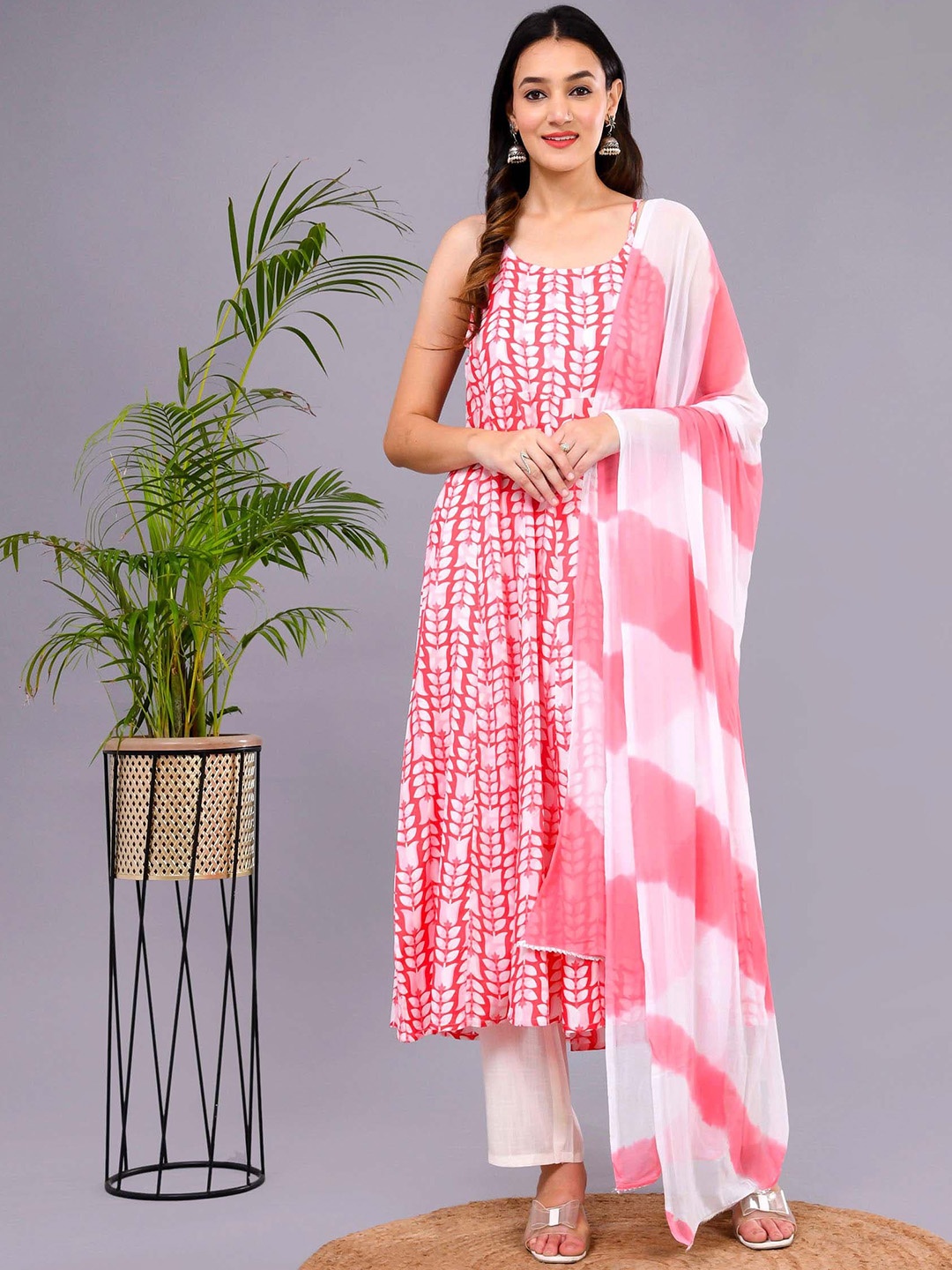 

Aspriya Floral Printed Shoulder Straps Sleeveless Kurta with Trousers & With Dupatta, Pink