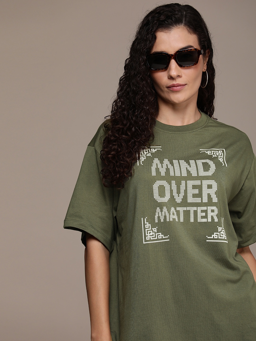 

The Roadster Life Co. Printed Drop-Shoulder Sleeves Oversized T-shirt, Olive