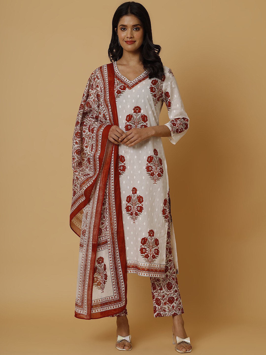 

soan Floral Printed Pure Cotton Straight Kurta With Trousers & Dupatta, Red