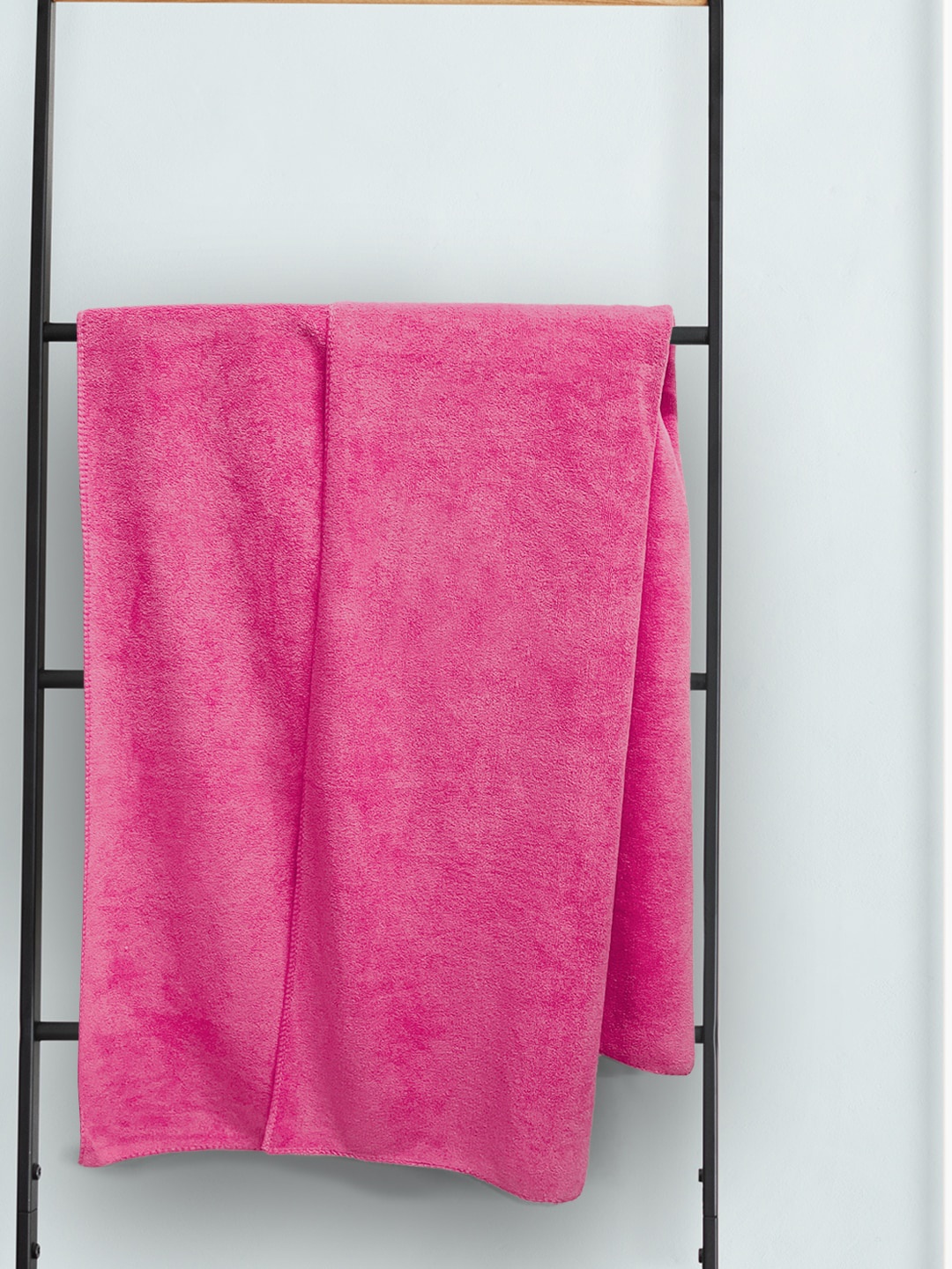 

Aura Pink 450 GSM Regular Bath Towel