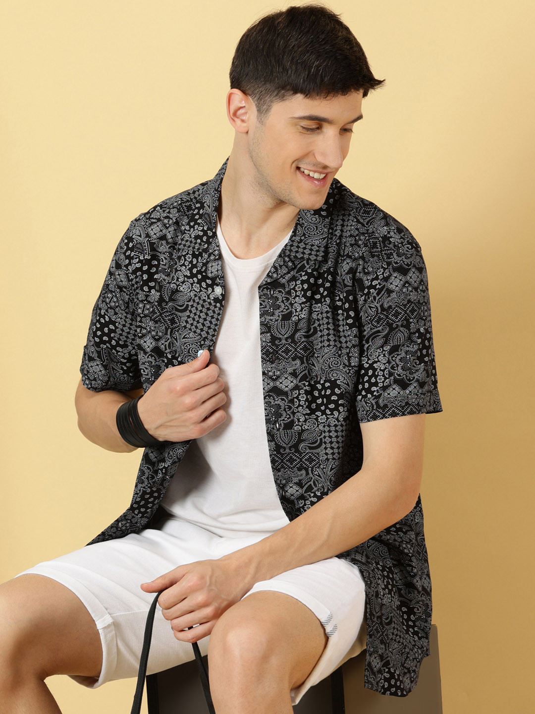 

Thomas Scott Classic Printed Spread Collar Short Sleeves Casual Shirt, Black