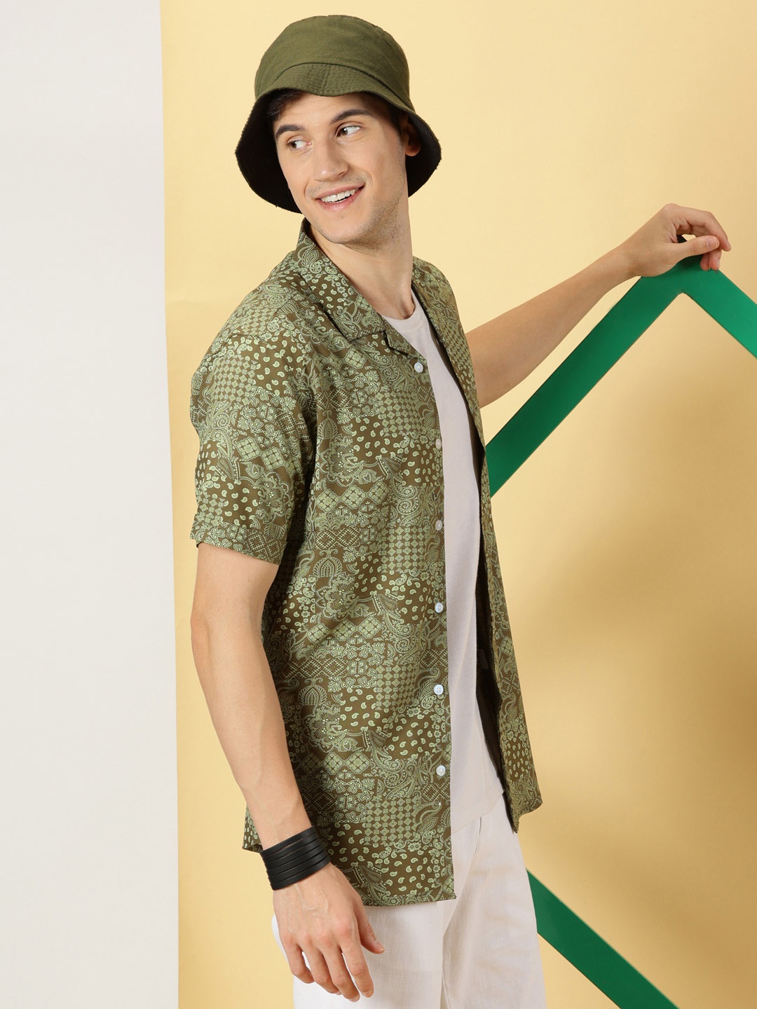 

Thomas Scott Classic Printed Spread Collar Short Sleeves Casual Shirt, Olive