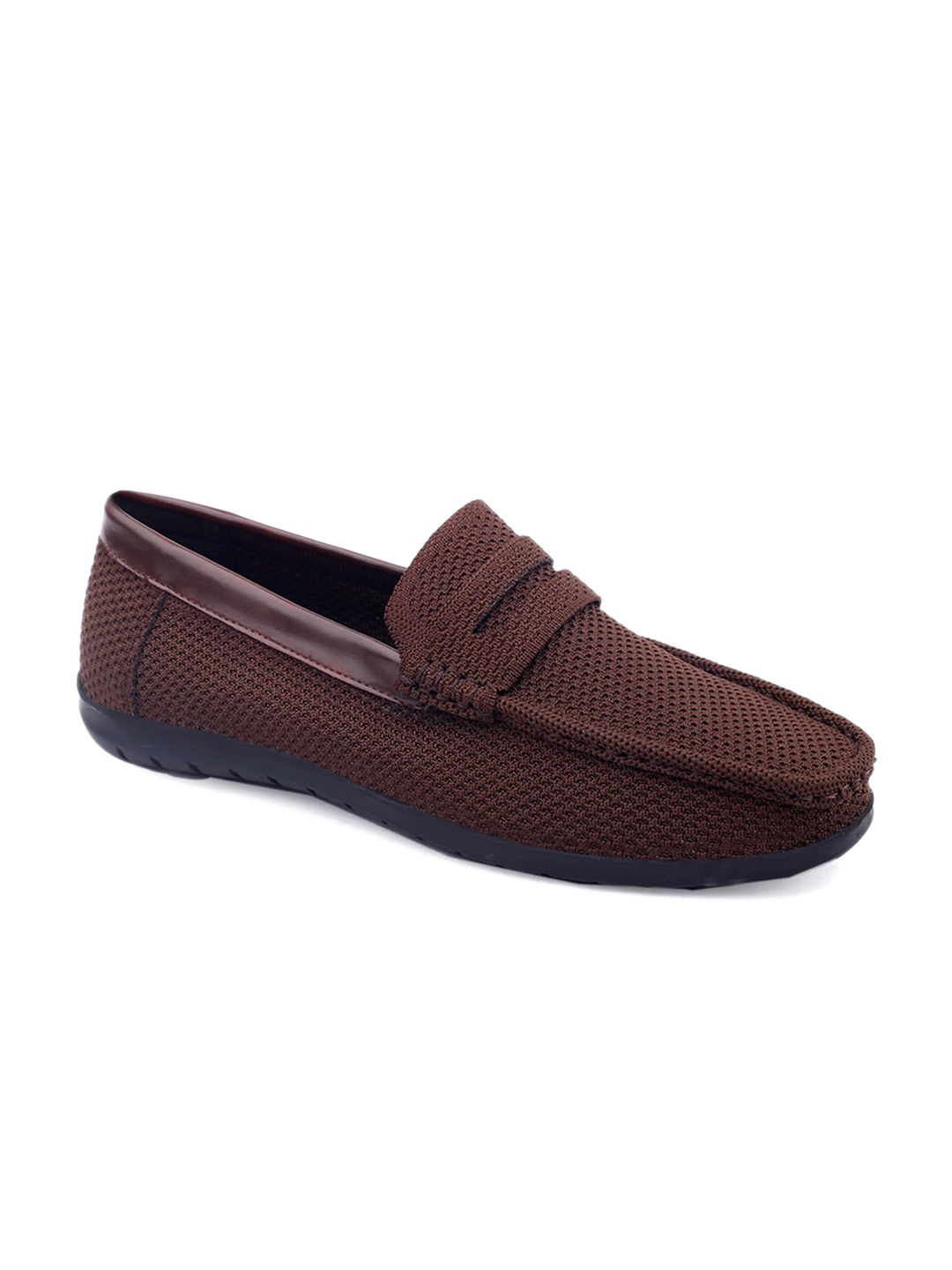 

Bxxy Men Textured Lightweight Penny Loafers, Brown