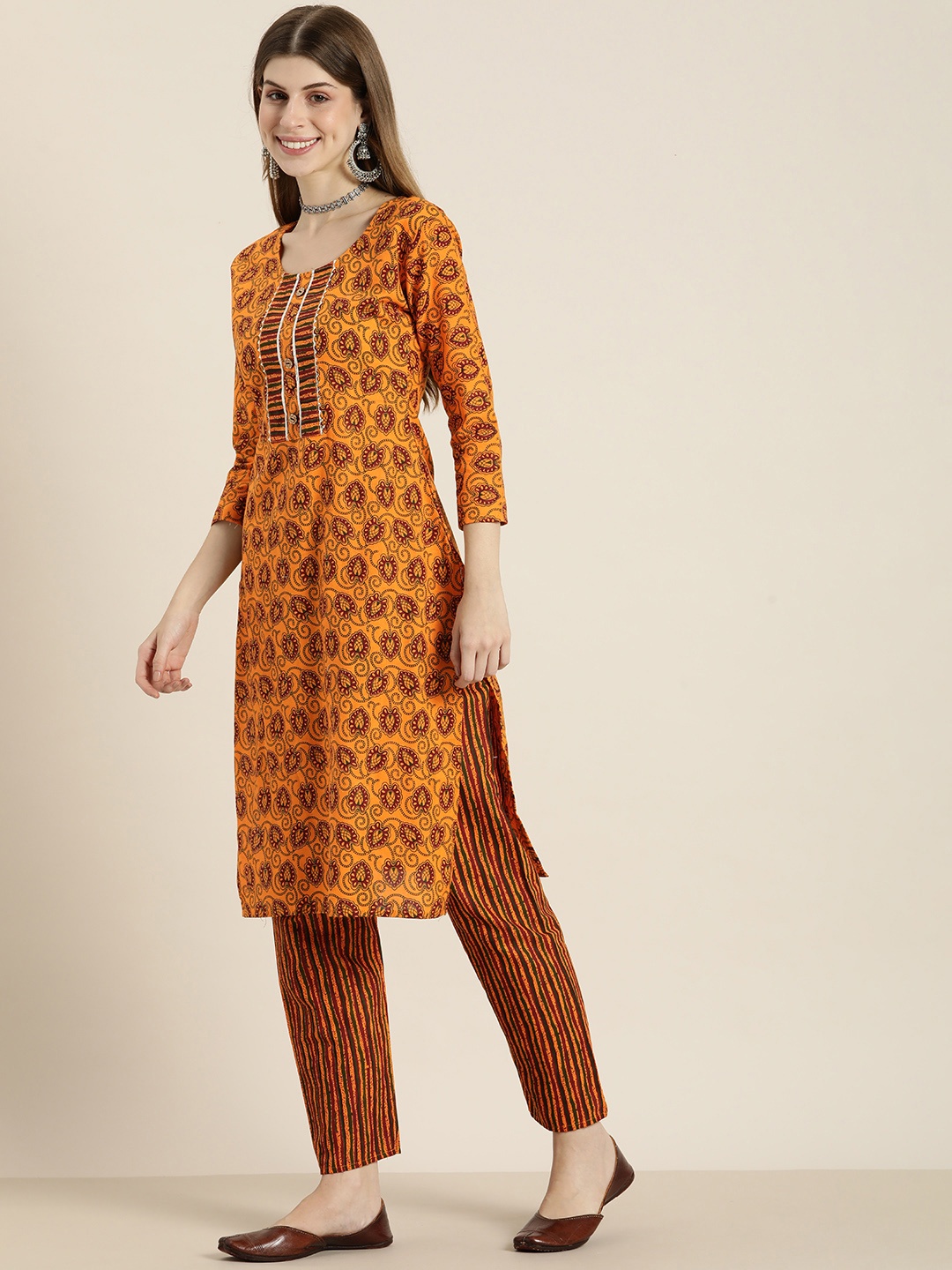 

HERE&NOW Women Floral Printed Gotta Patti Pure Cotton Kurta with Trousers, Mustard
