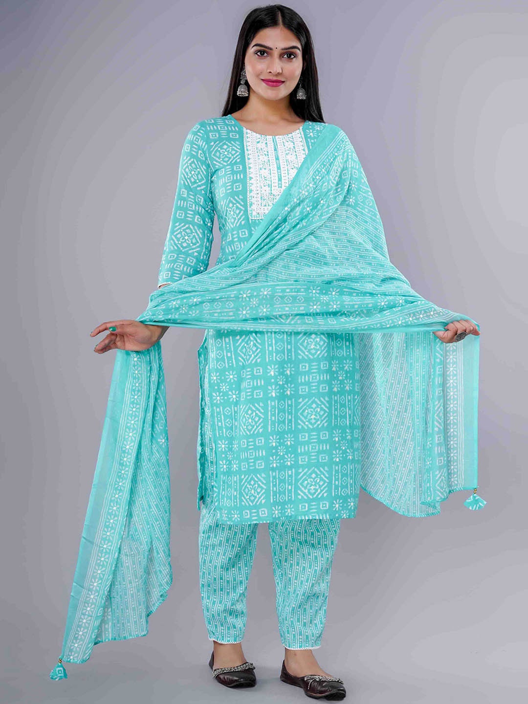 

IkDaiya Floral Printed Round Neck Thread Work Pure Cotton Kurta with Trousers & Dupatta, Teal