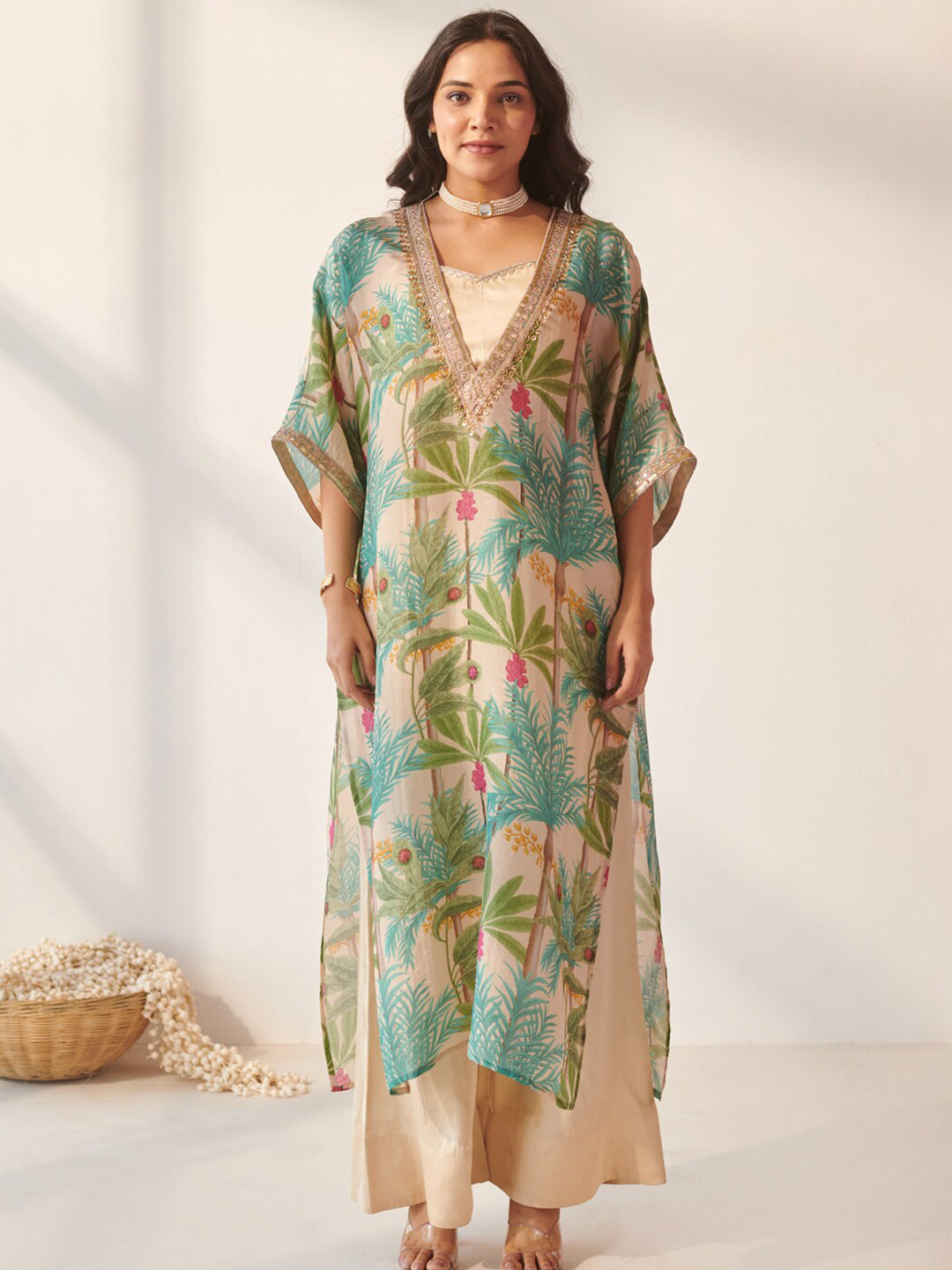 

Ambraee Floral Printed Gotta Patti Detailed Tissue Straight Kurta with Palazzo, Off white