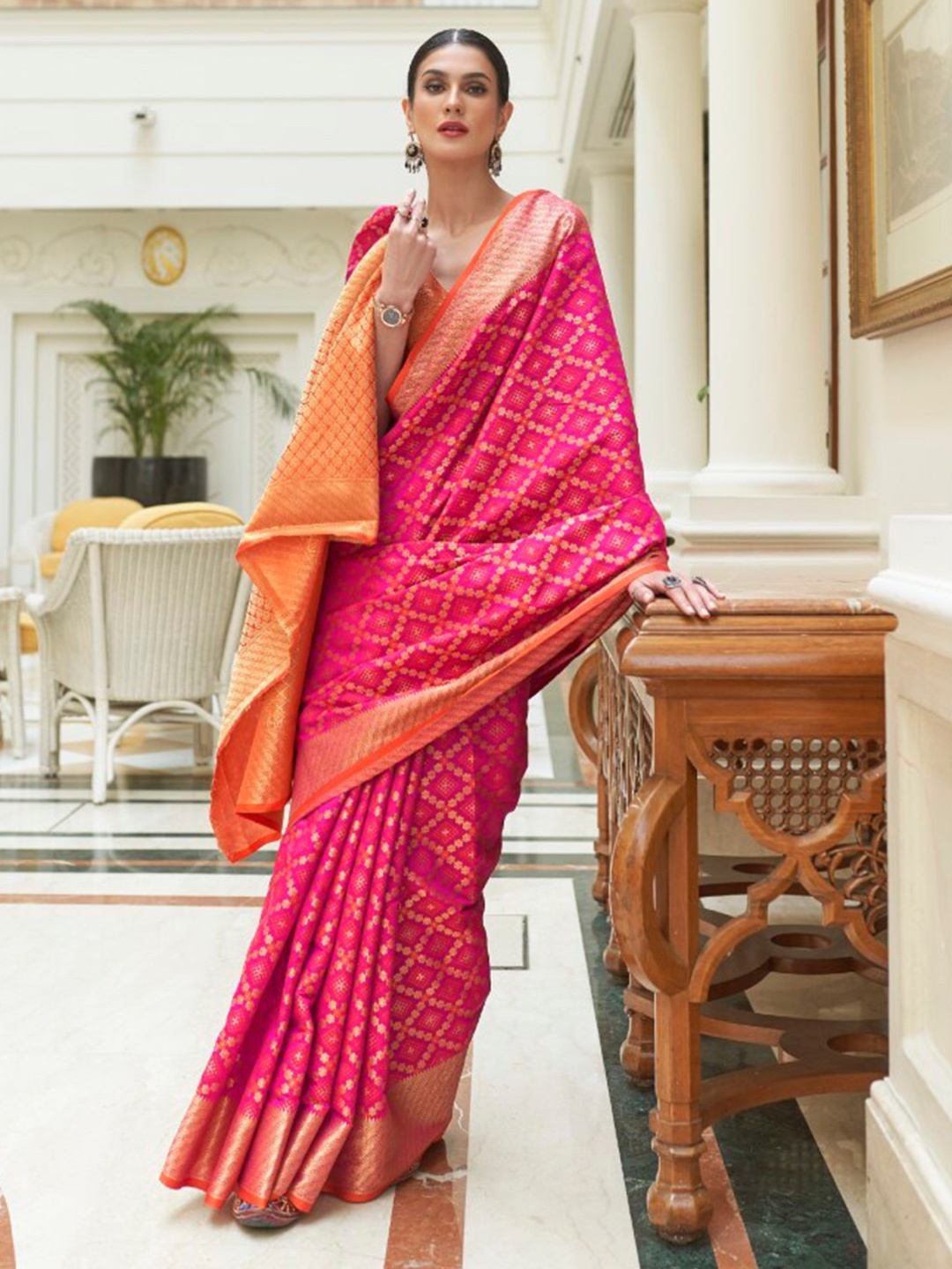 

koram design Woven Design Ethnic Motifs Zari Banarasi Saree, Pink