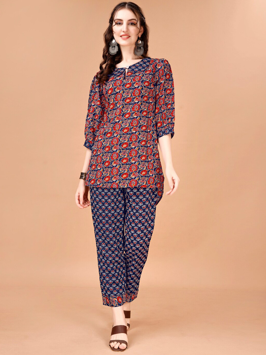 

KALINI Floral Printed Regular Kurti with Trousers, Blue