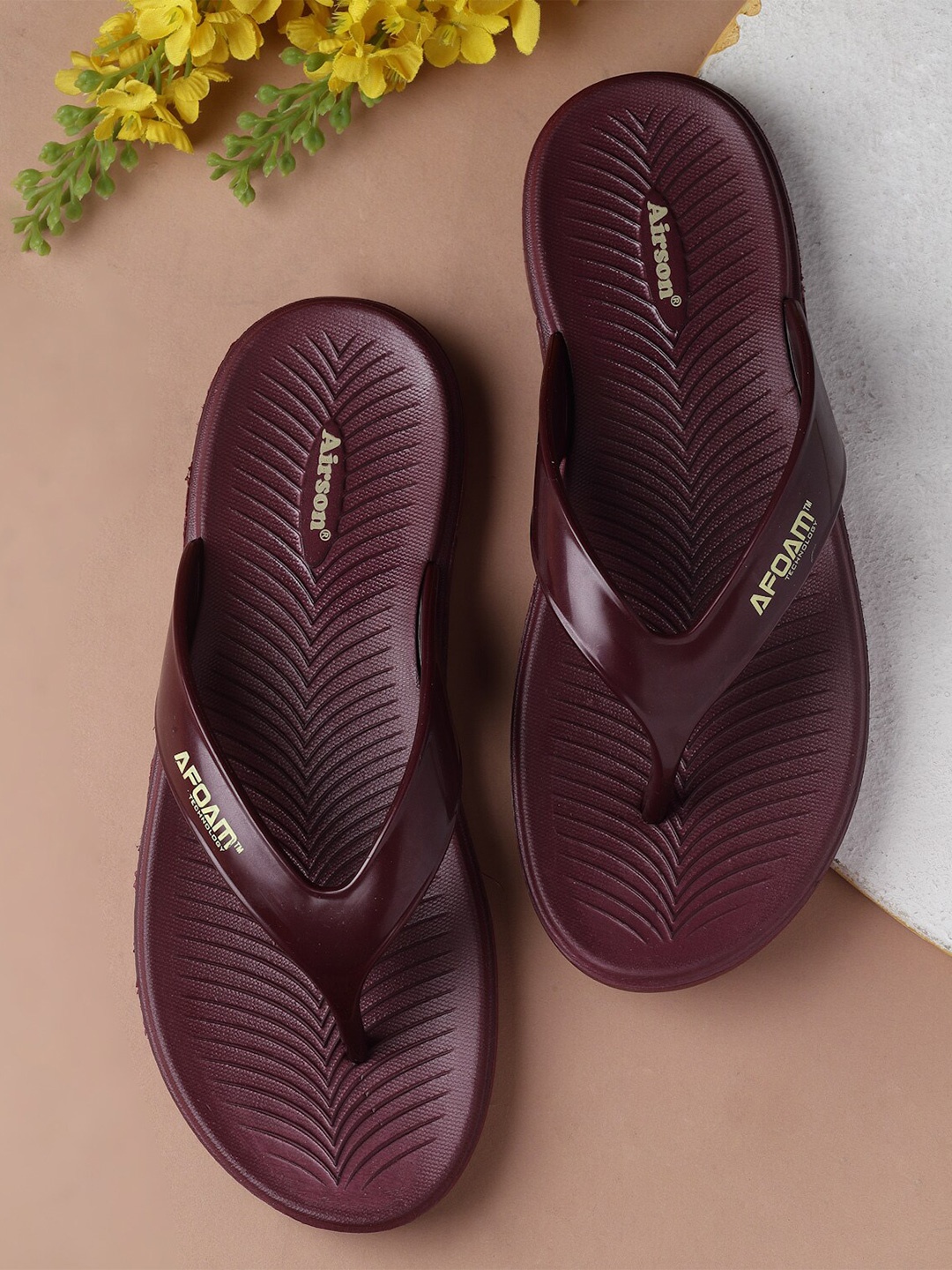 

Airson Women Textured Thong Flip-Flops, Maroon