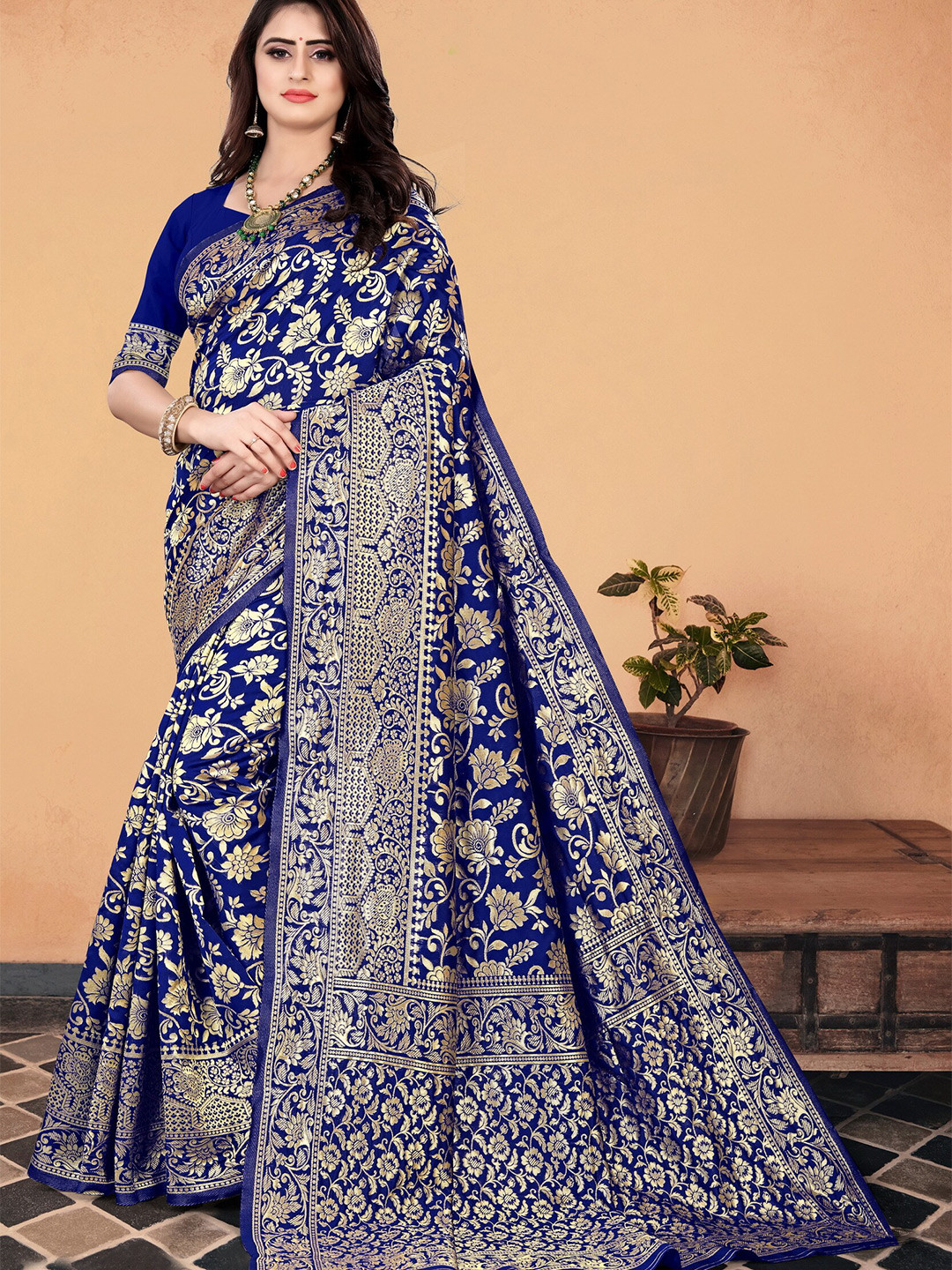 

ARYANARI Floral Woven Design Zari Banarasi Saree, Navy blue