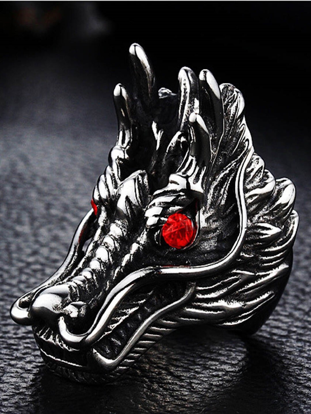 

OOMPH Men Stainless Steel Dragon Head Biker Finger Ring, Silver