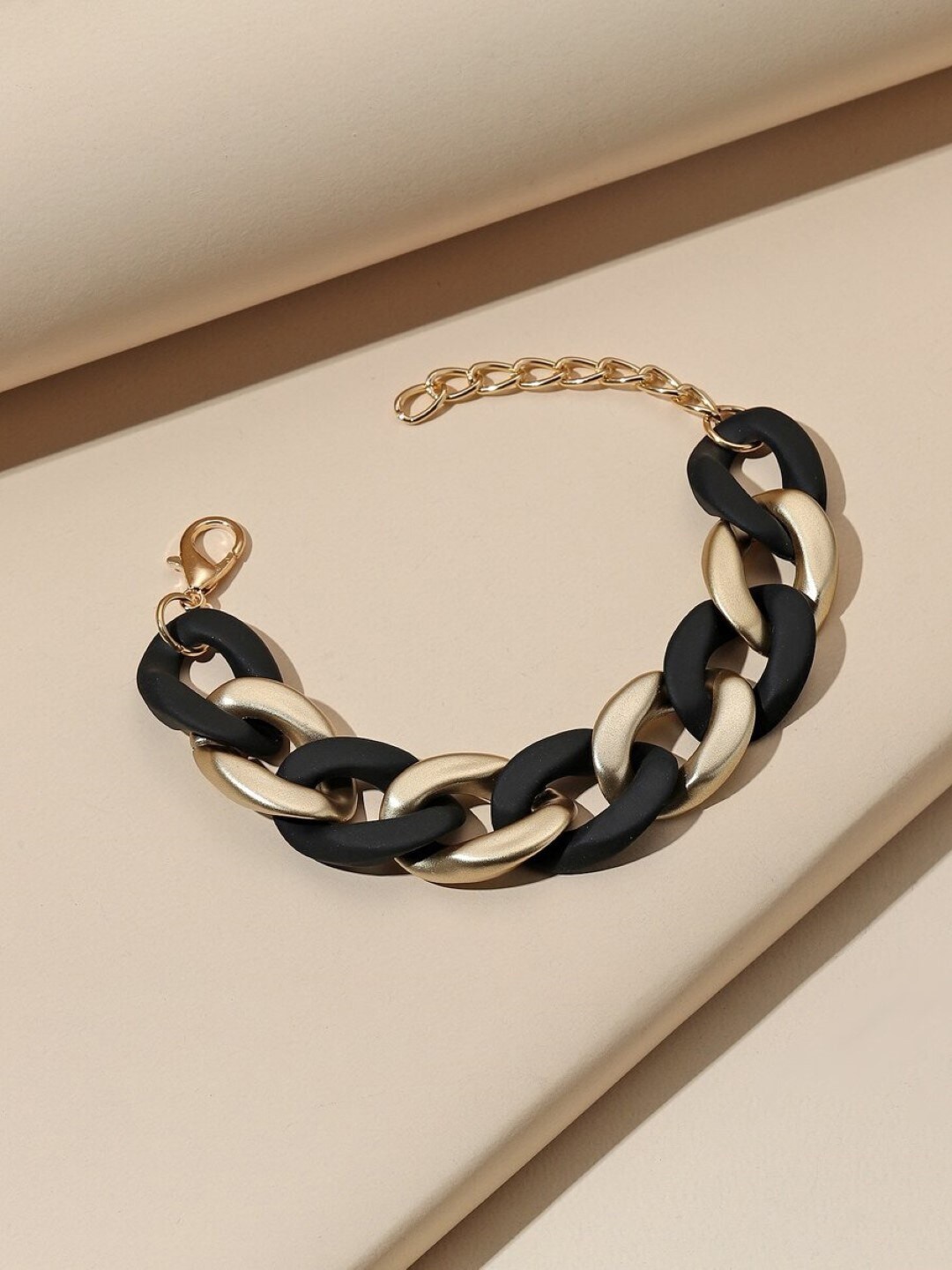 

OOMPH Gold-Plated Link Bracelet