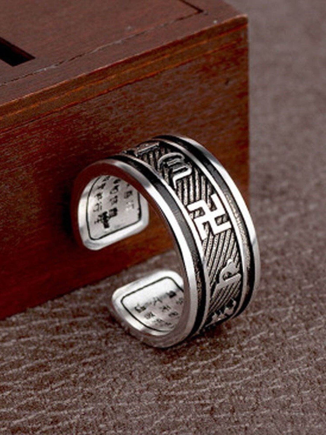

OOMPH Men Om Mantra Detailed Stainless Steel Finger Ring, Silver