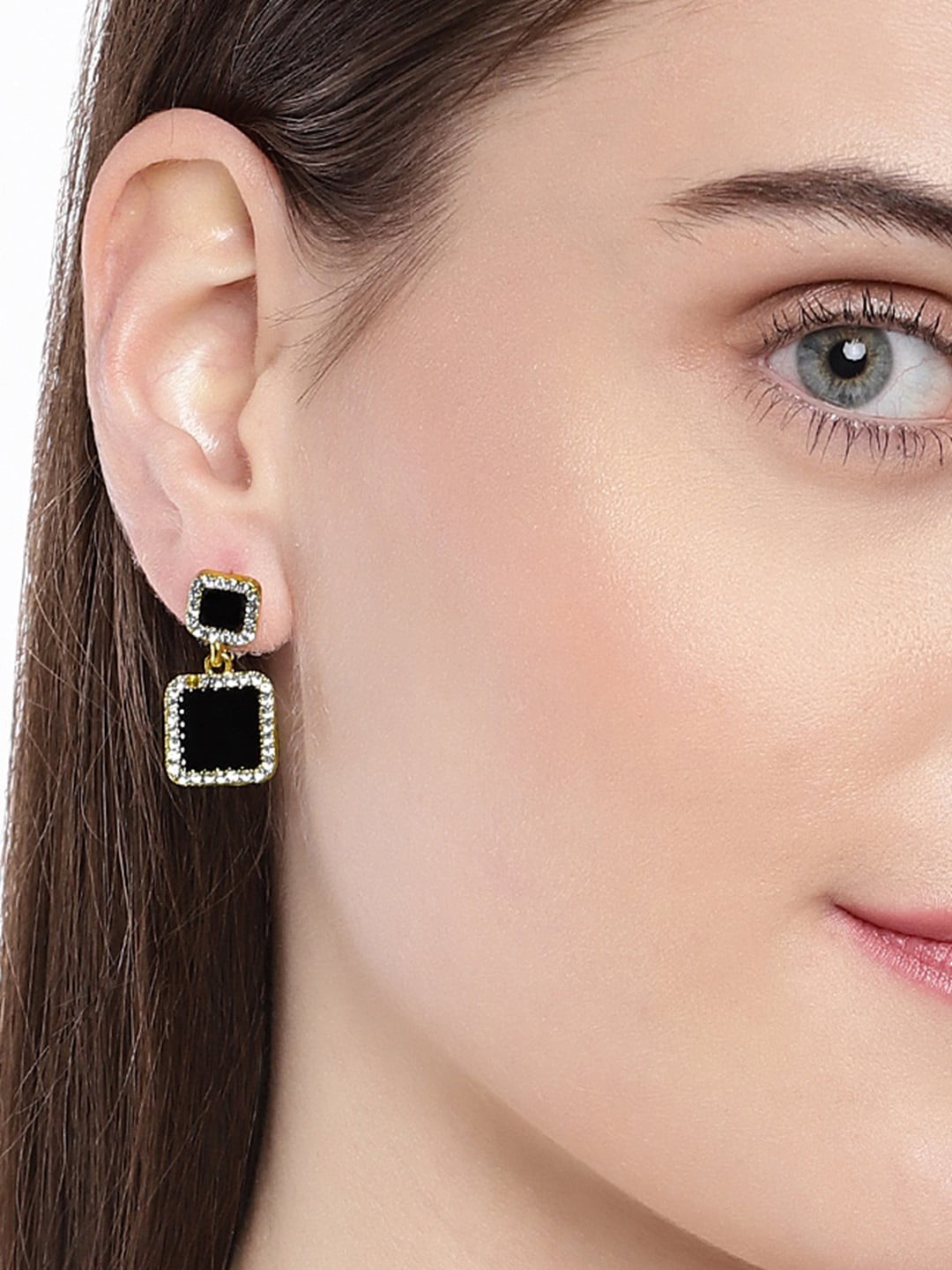 

OOMPH Square Crystals Drop Earrings, Black