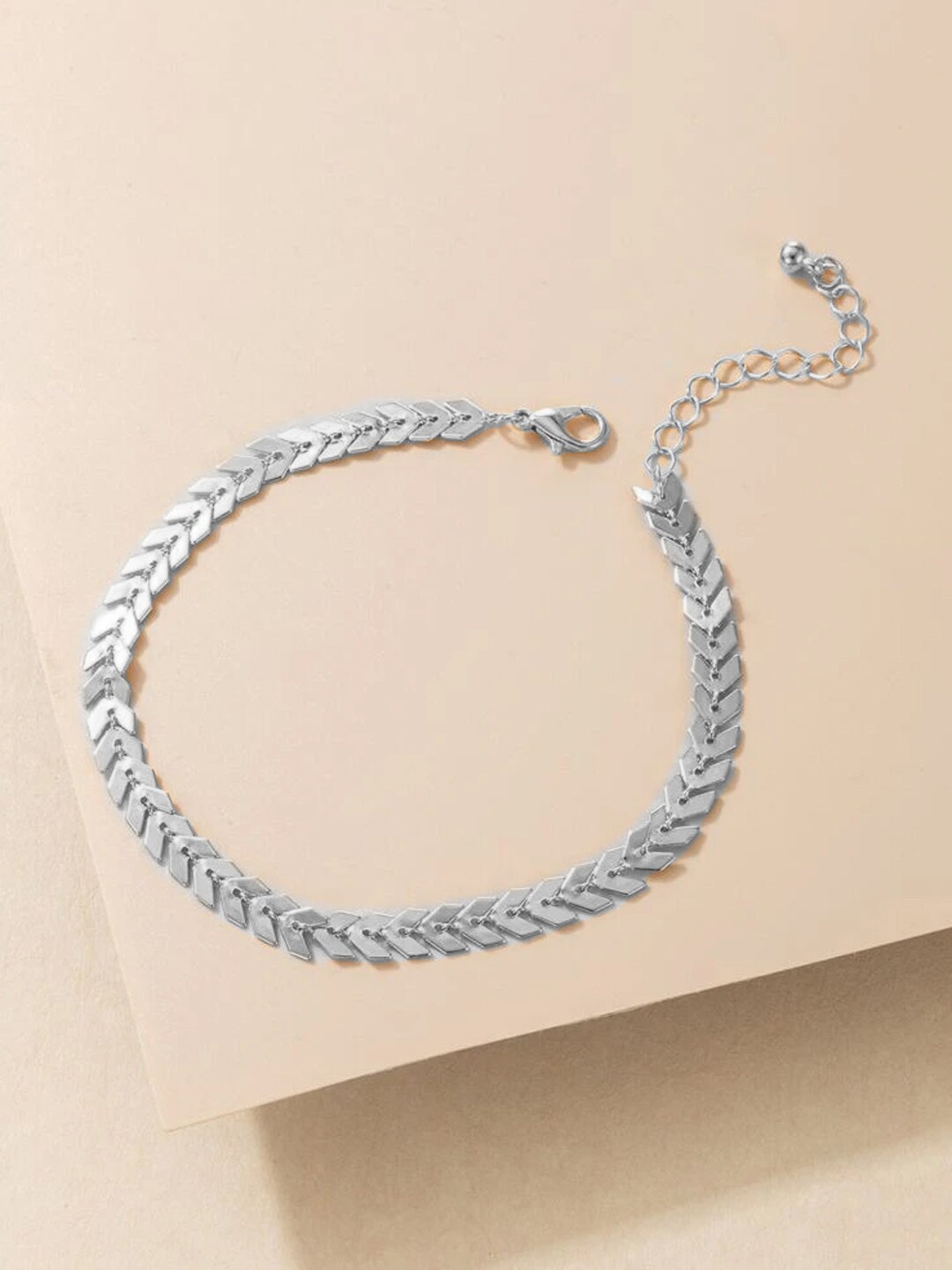 

OOMPH Delicate Leaf Detail Anklet, Silver