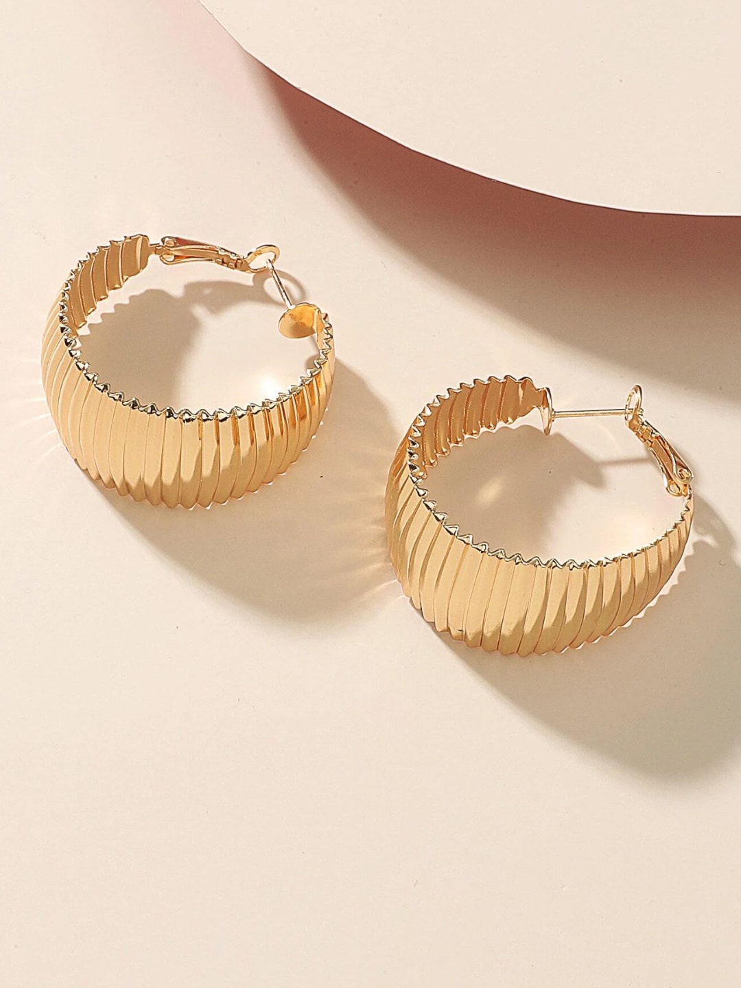 

OOMPH Contemporary Hoop Earrings, Gold