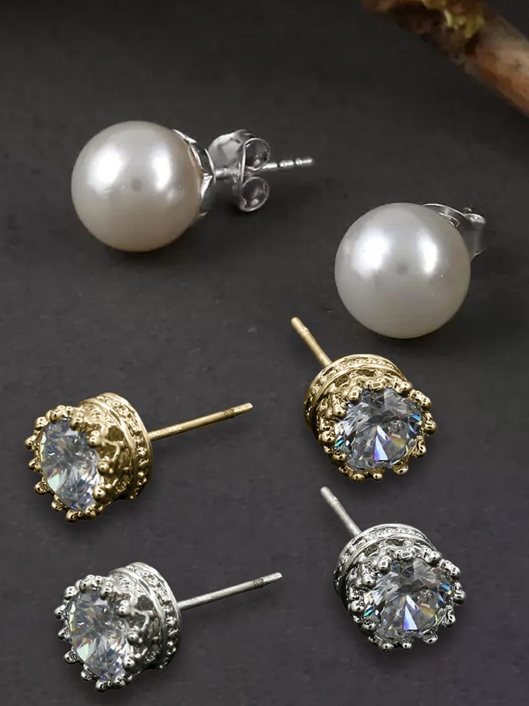 

OOMPH Set Of 3 Pearls Studs Earrings, Silver