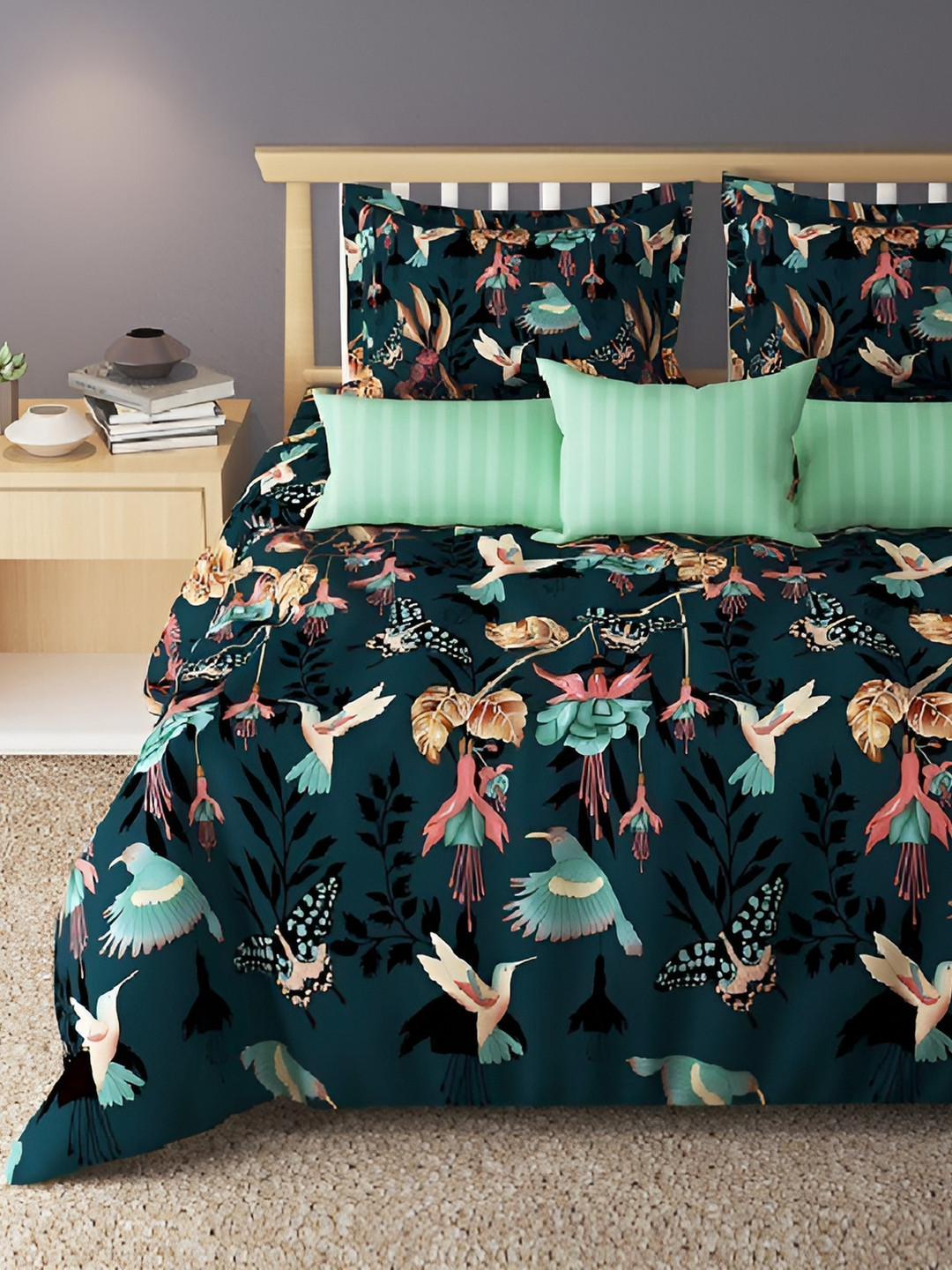 

Laying Style Green & Blue Ethnic Motifs 250 TC Queen Bedsheet with 2 Pillow Covers