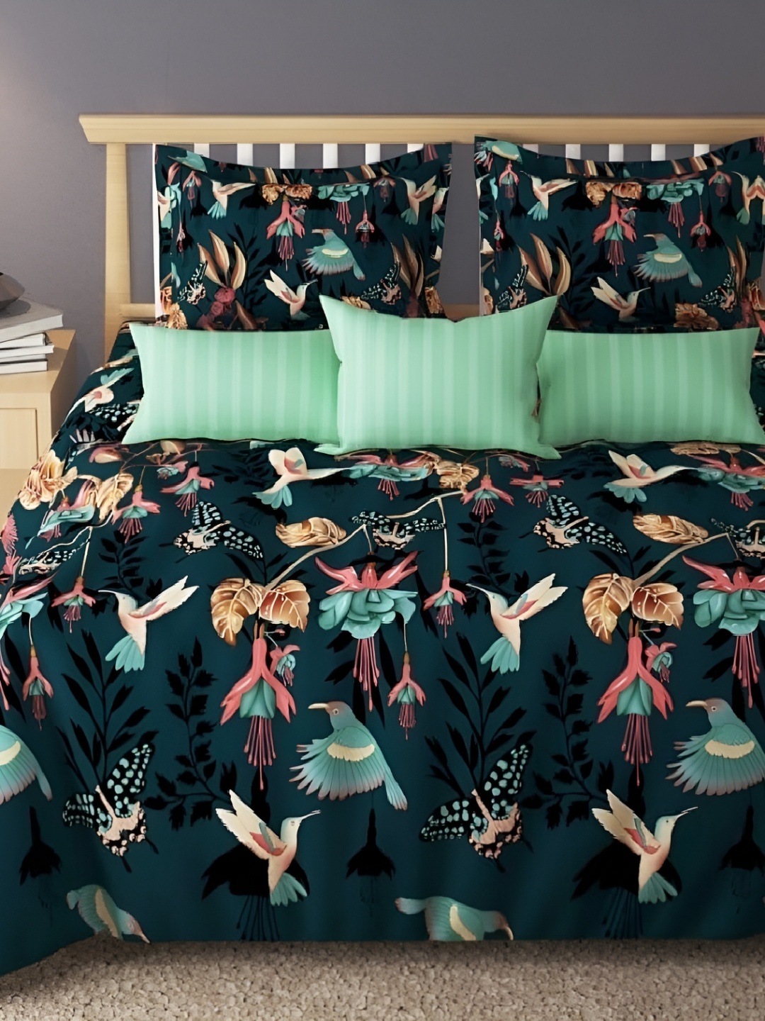 

Laying Style Green & Orange Ethnic Motifs 350 TC Queen Bedsheet with 2 Pillow Covers