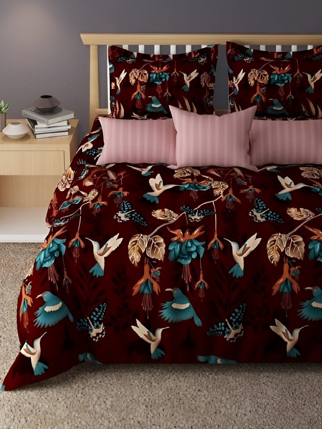

Laying Style Brown & Blue Graphic 350 TC Queen Bedsheet with 2 Pillow Covers